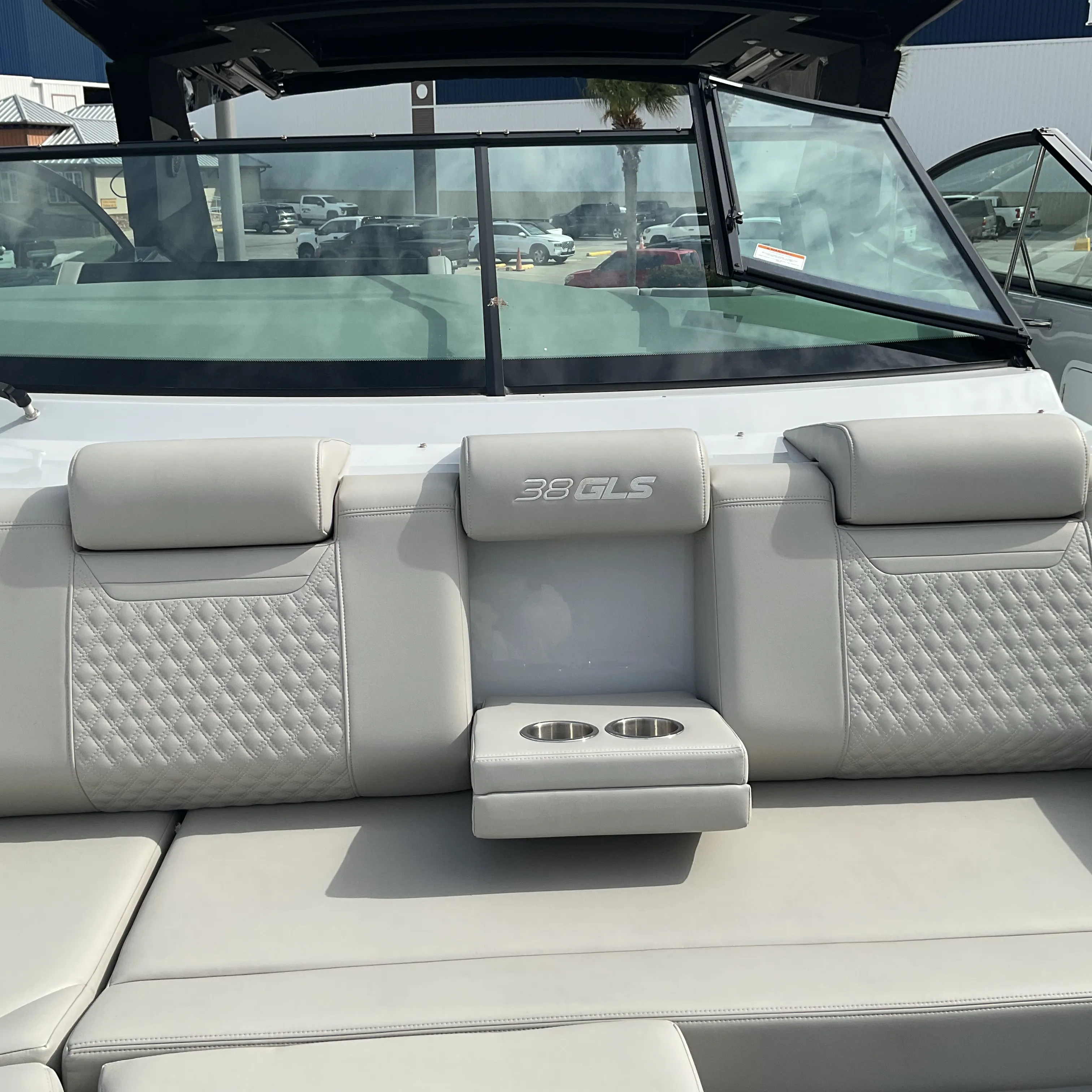 2025 Cruisers Yachts 38 GLS Outboard Image Thumbnail #35