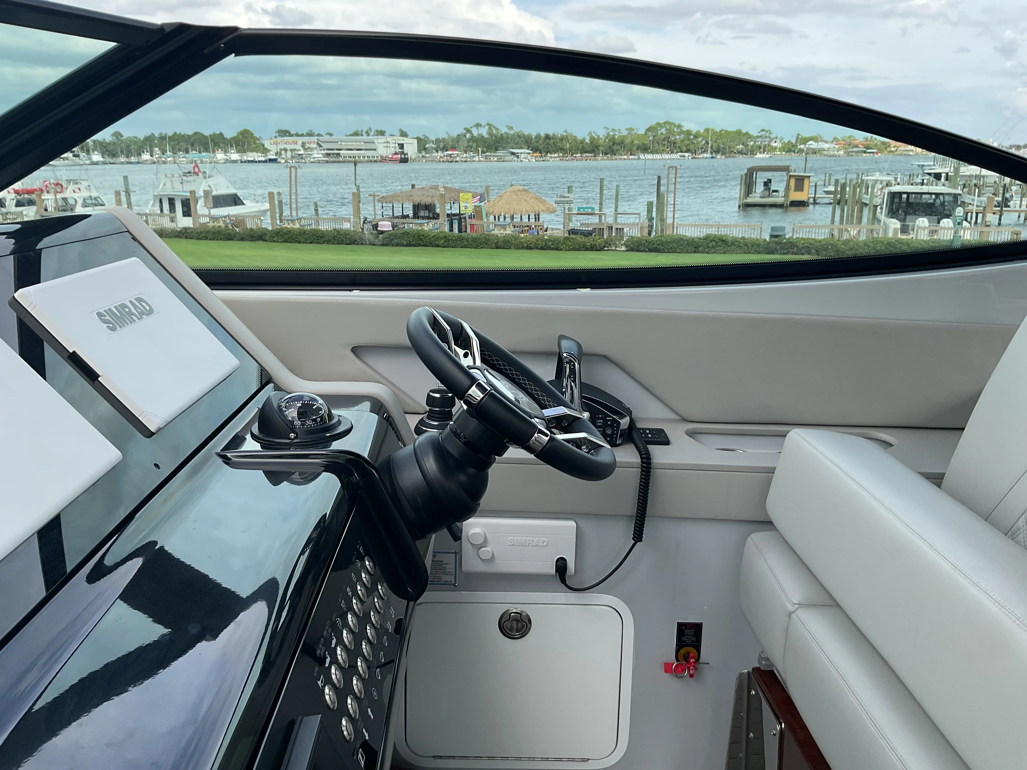 2025 Cruisers Yachts 38 GLS Outboard Image Thumbnail #56