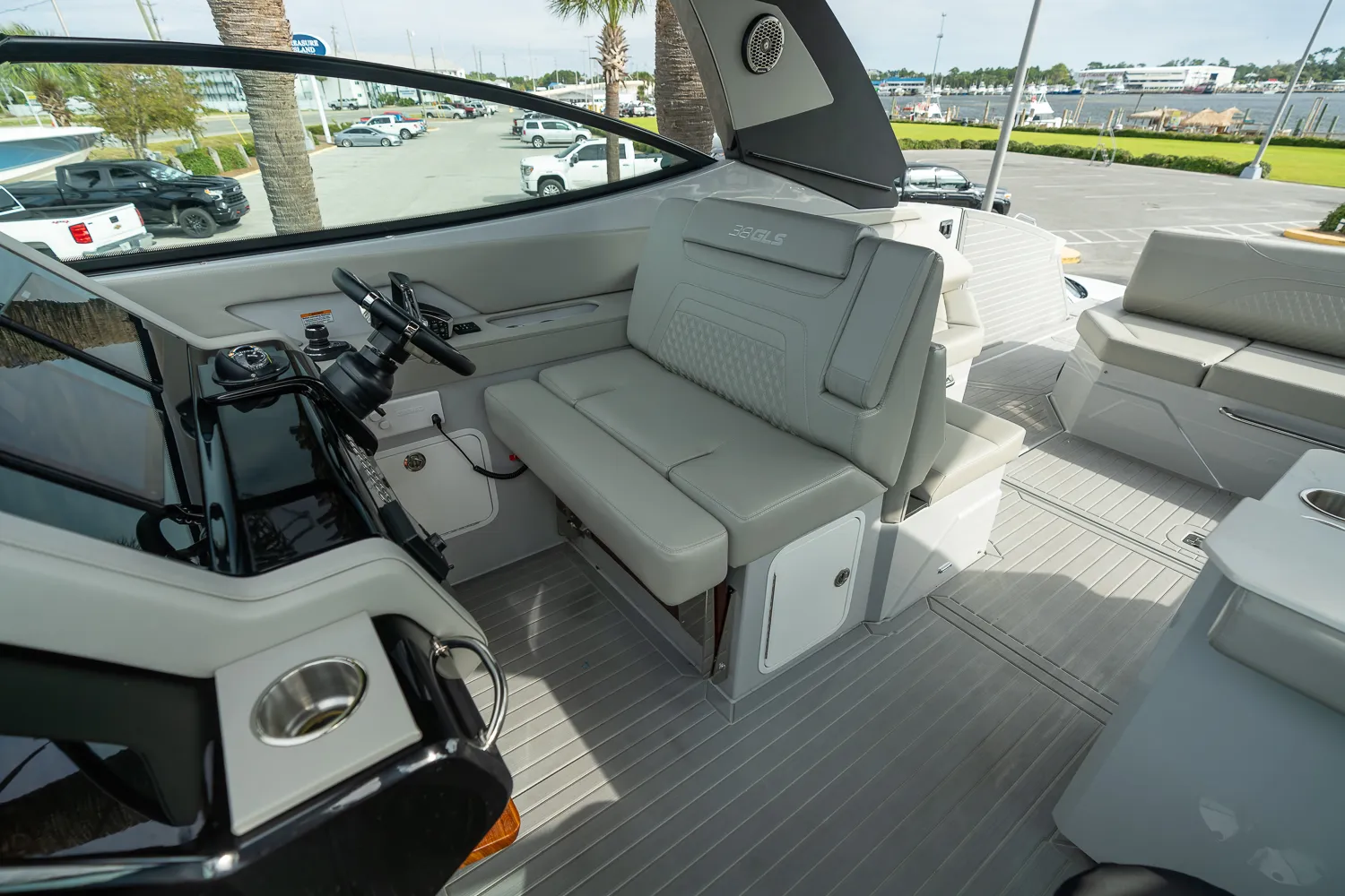 2025 Cruisers Yachts 38 GLS Outboard Image Thumbnail #26