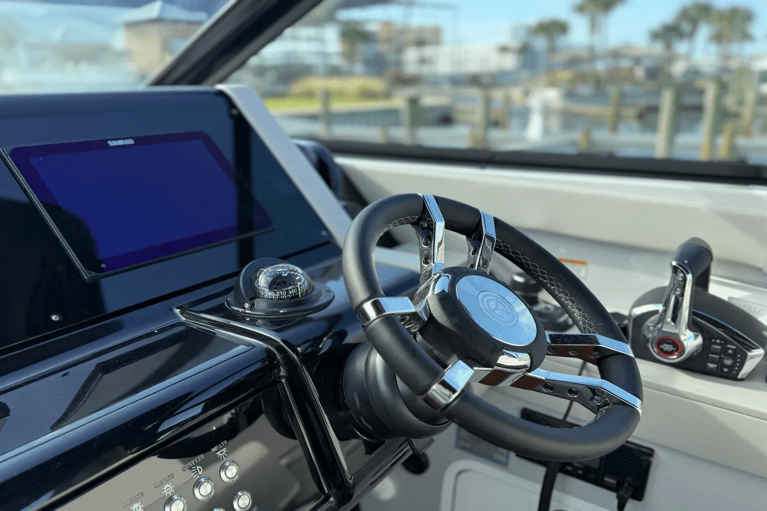 2025 Cruisers Yachts 38 GLS Outboard Image Thumbnail #24