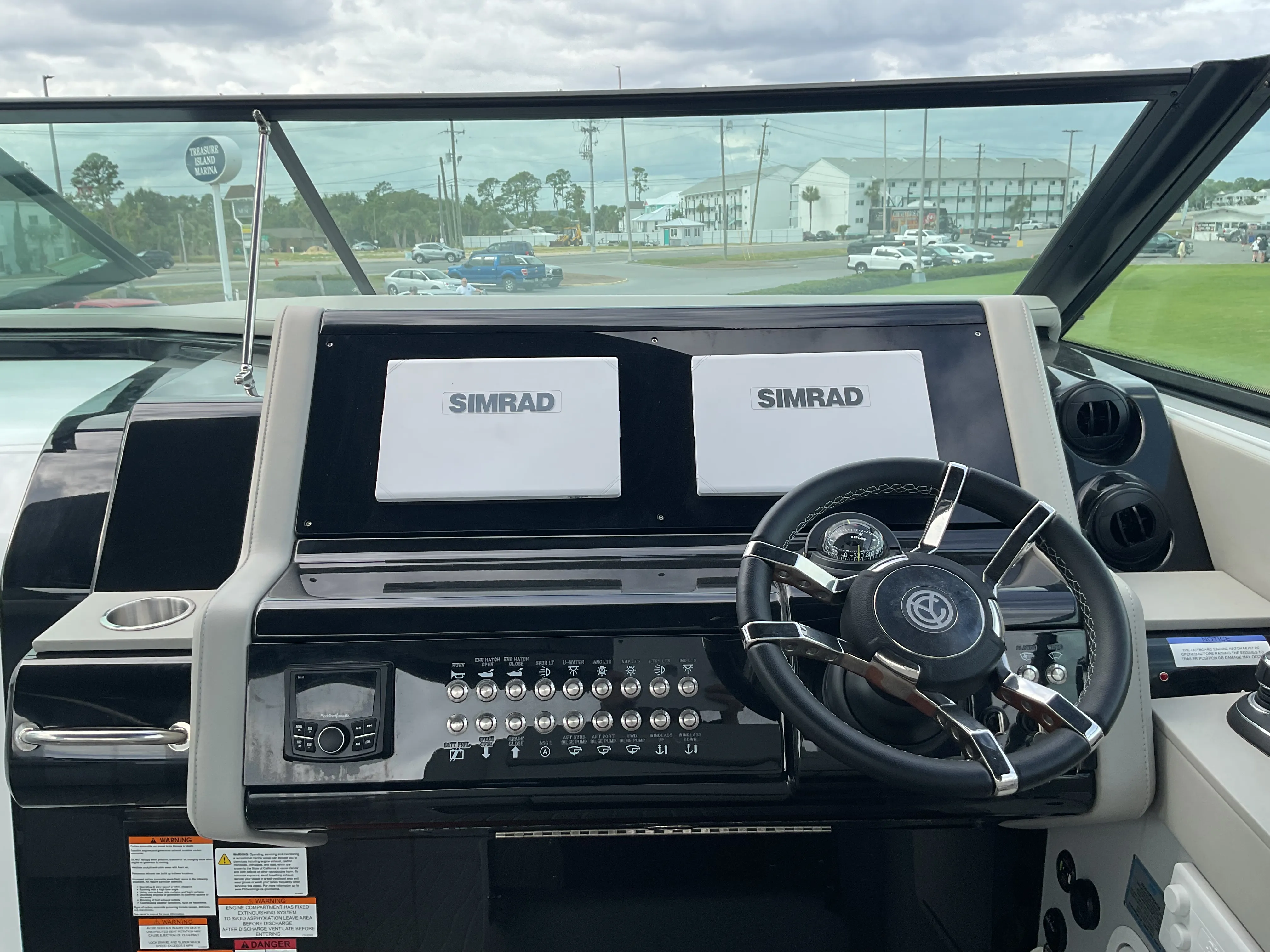 2025 Cruisers Yachts 38 GLS Outboard Image Thumbnail #54