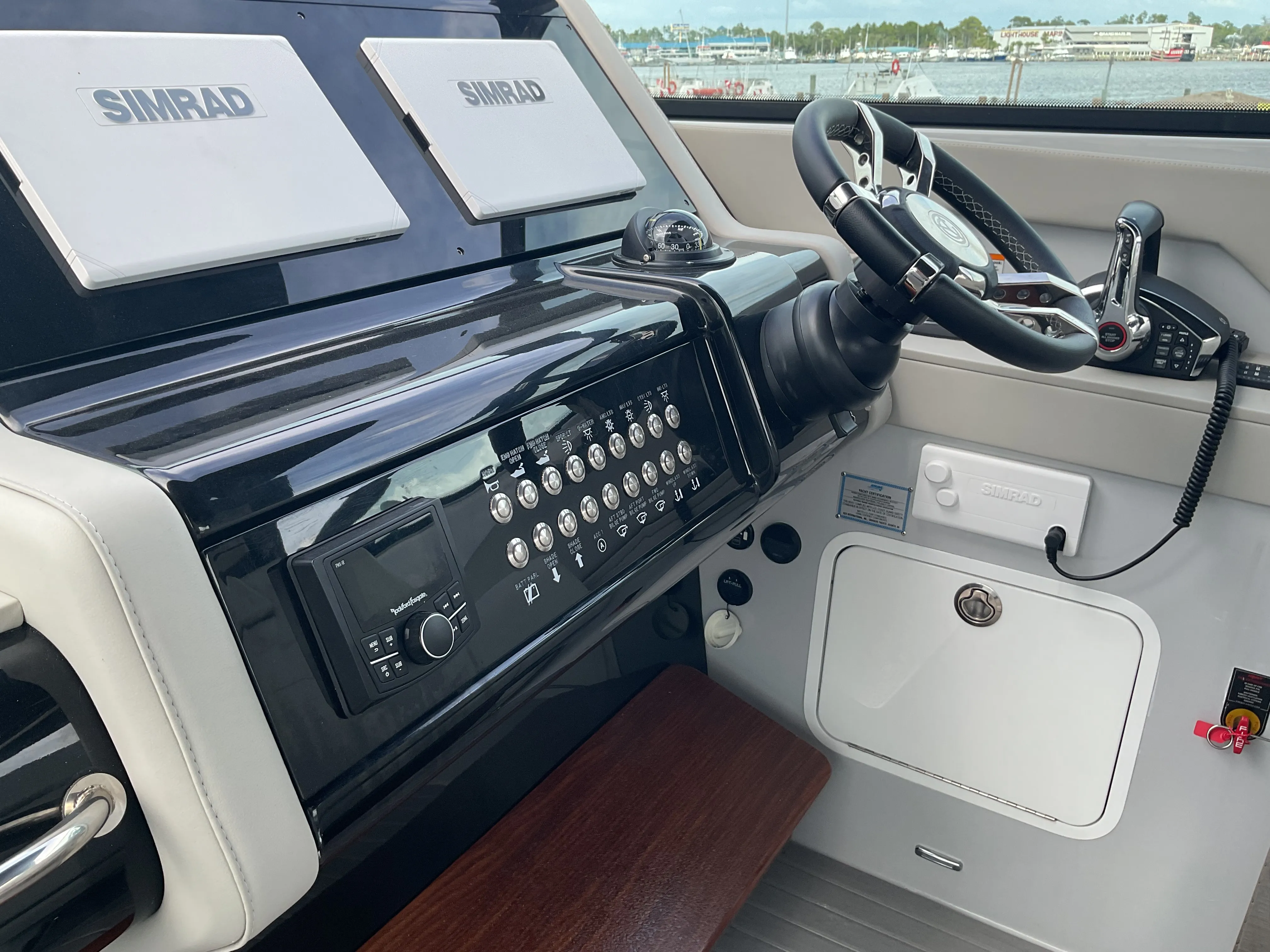 2025 Cruisers Yachts 38 GLS Outboard Image Thumbnail #55