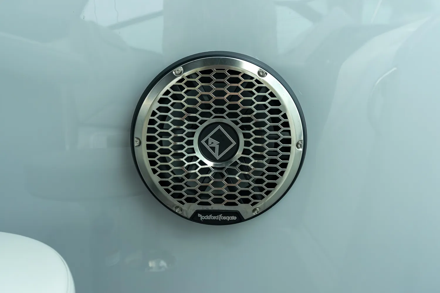 2025 Cruisers Yachts 38 GLS Outboard Image Thumbnail #28