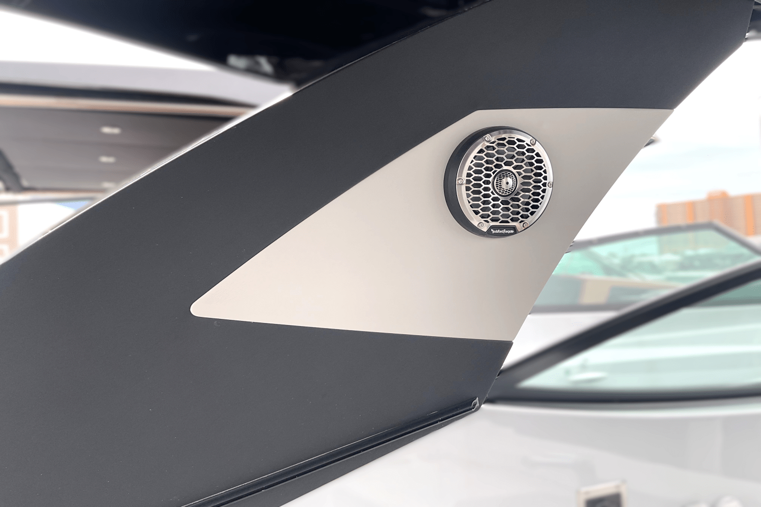 2025 Cruisers Yachts 38 GLS Outboard Image Thumbnail #36