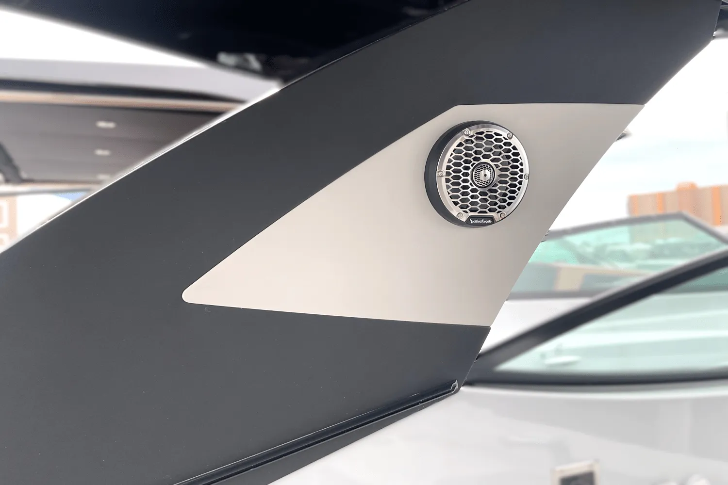 2025 Cruisers Yachts 38 GLS Outboard Image Thumbnail #36