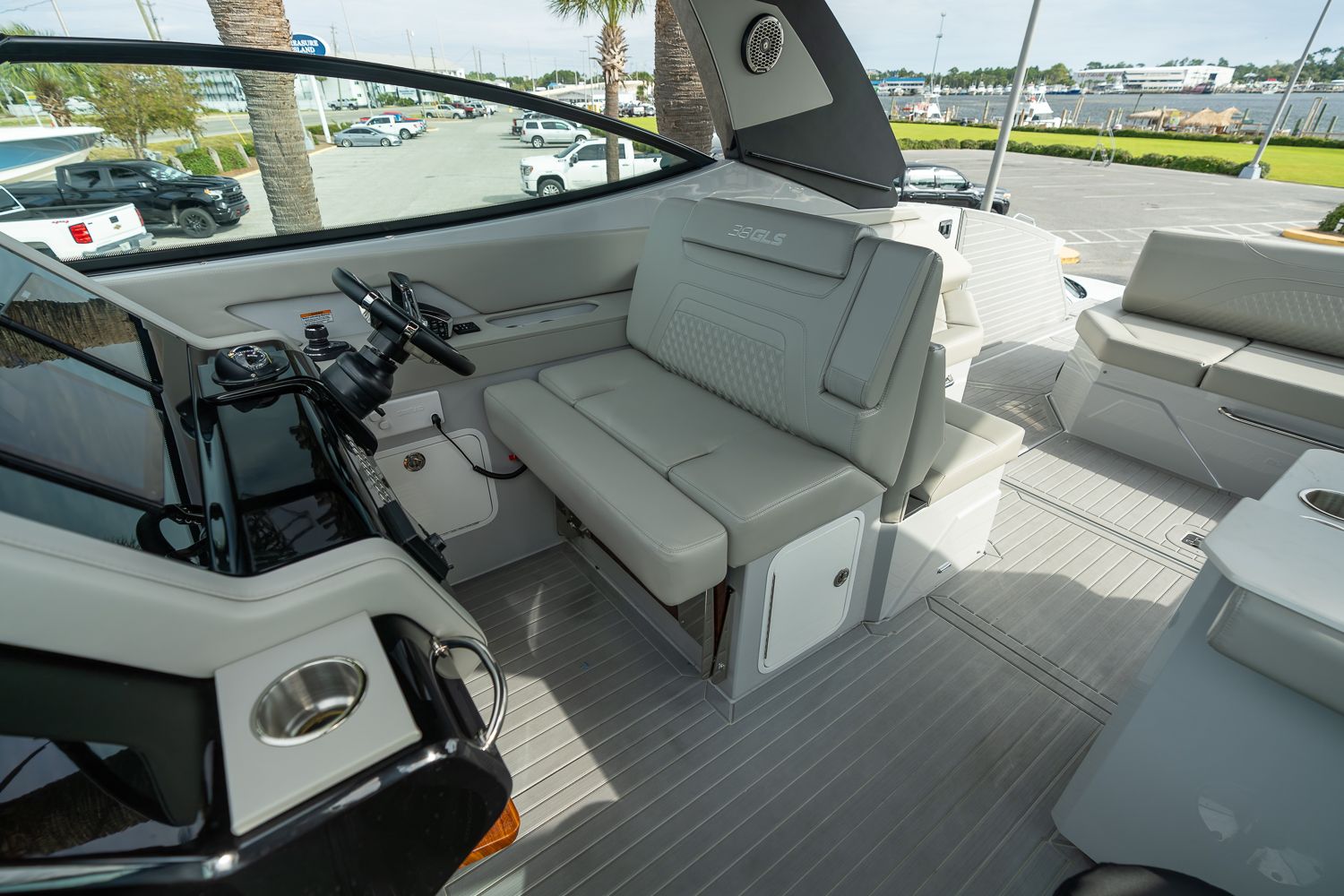 2025 Cruisers Yachts 38 GLS Outboard Image Thumbnail #26