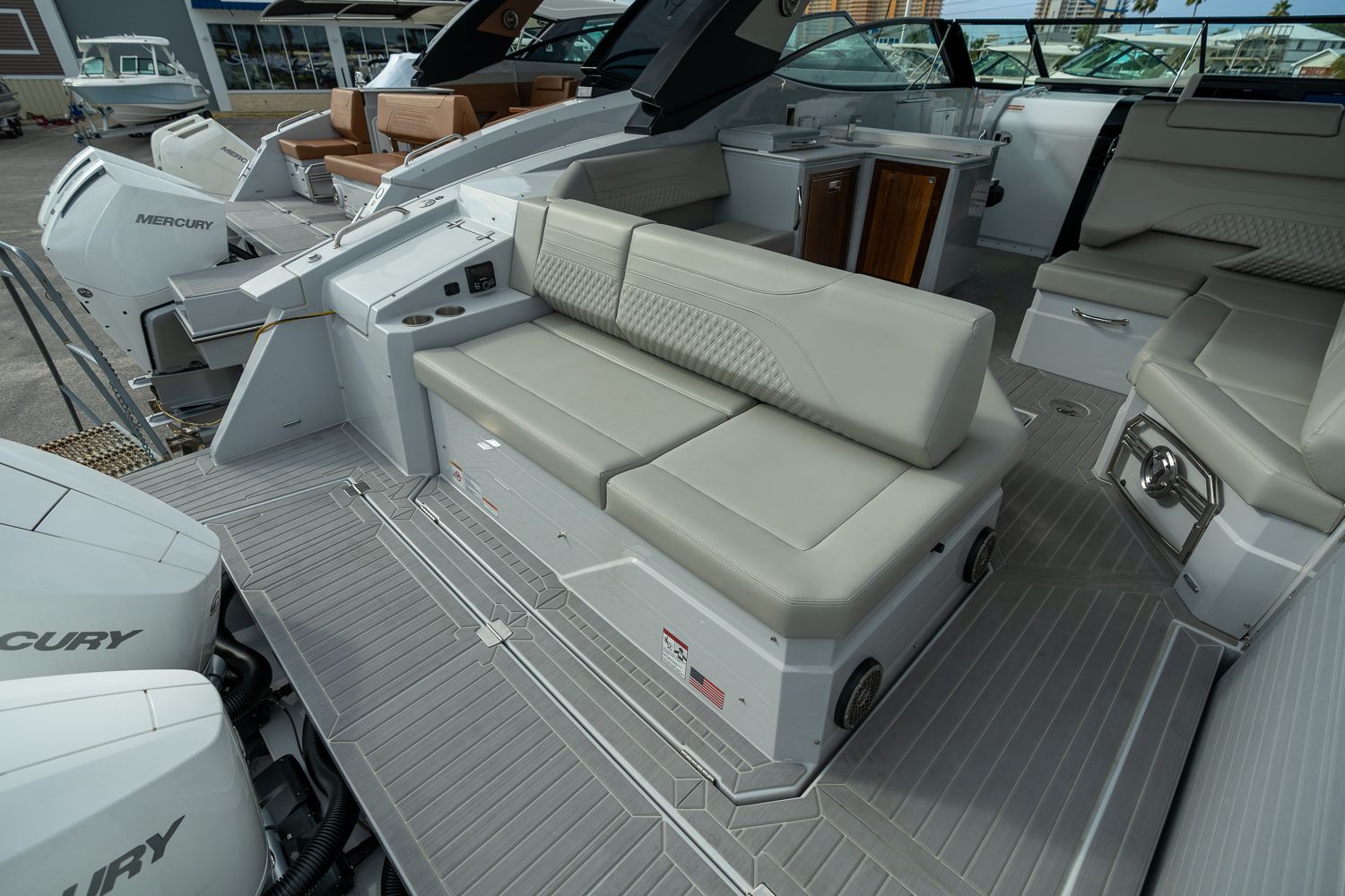 2025 Cruisers Yachts 38 GLS Outboard Image Thumbnail #44