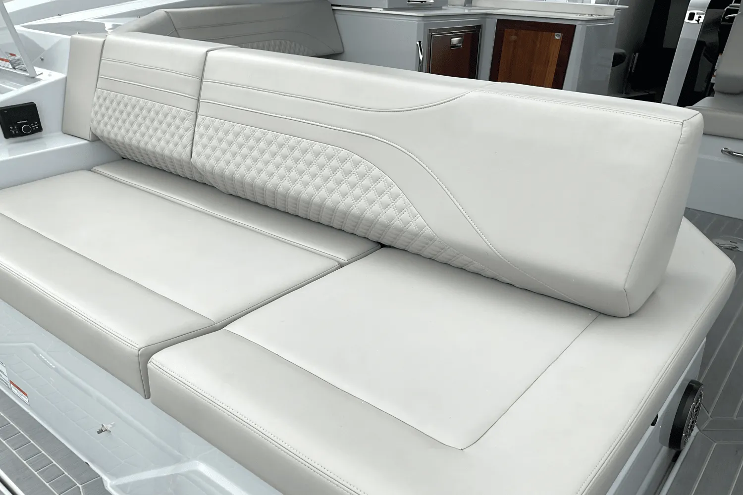 2025 Cruisers Yachts 38 GLS Outboard Image Thumbnail #37