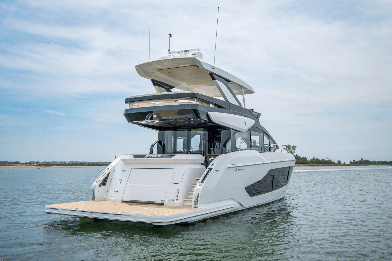 2025 Cruisers Yachts 57 Fly Image Thumbnail #13