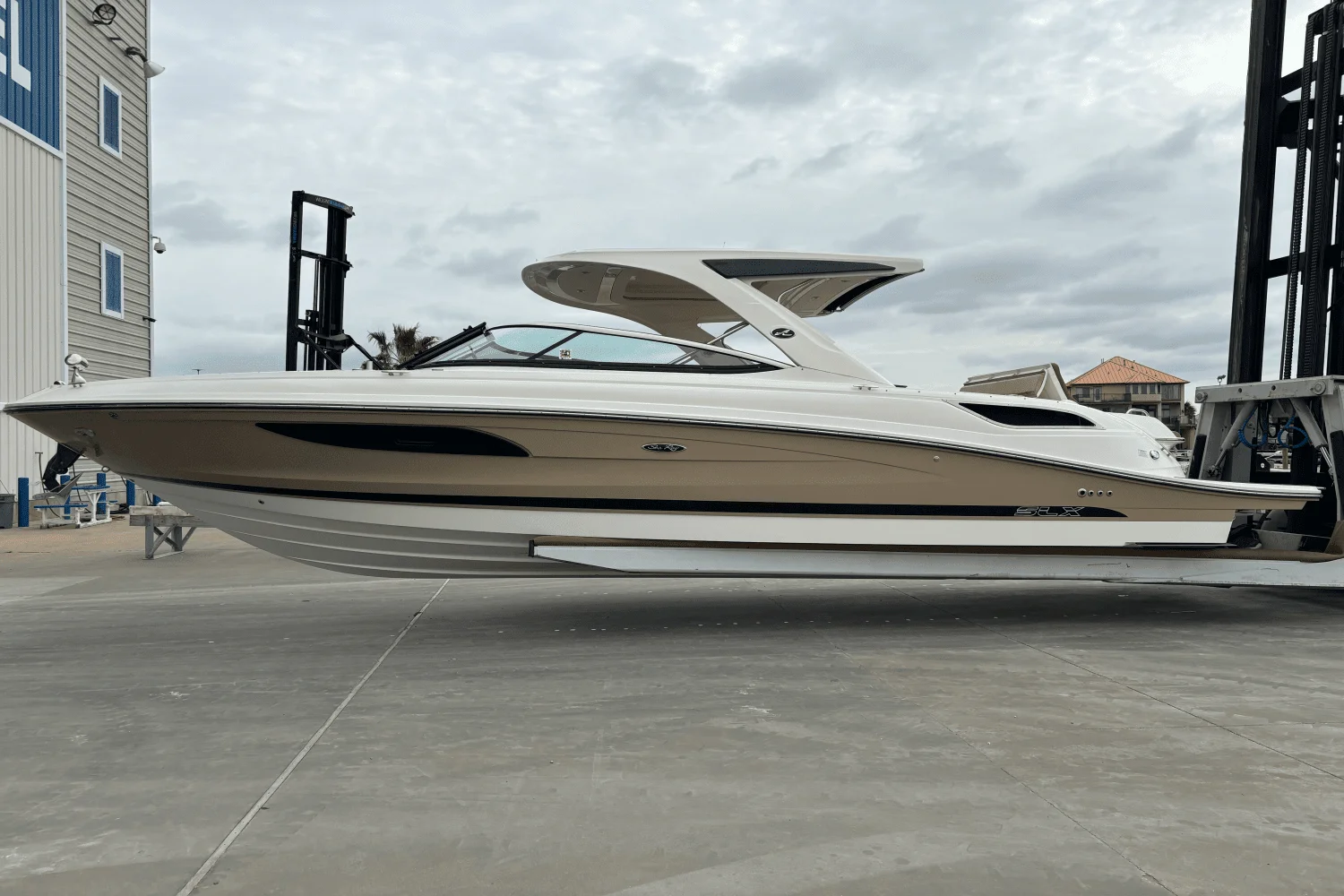 2015 Sea Ray 350 SLX Image Thumbnail #5