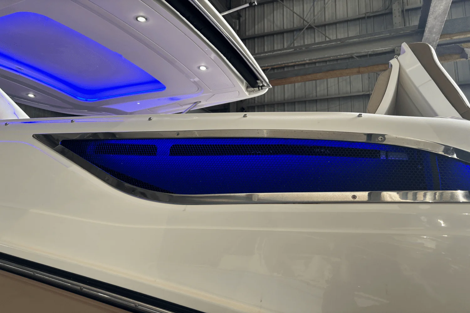 2015 Sea Ray 350 SLX Image Thumbnail #38