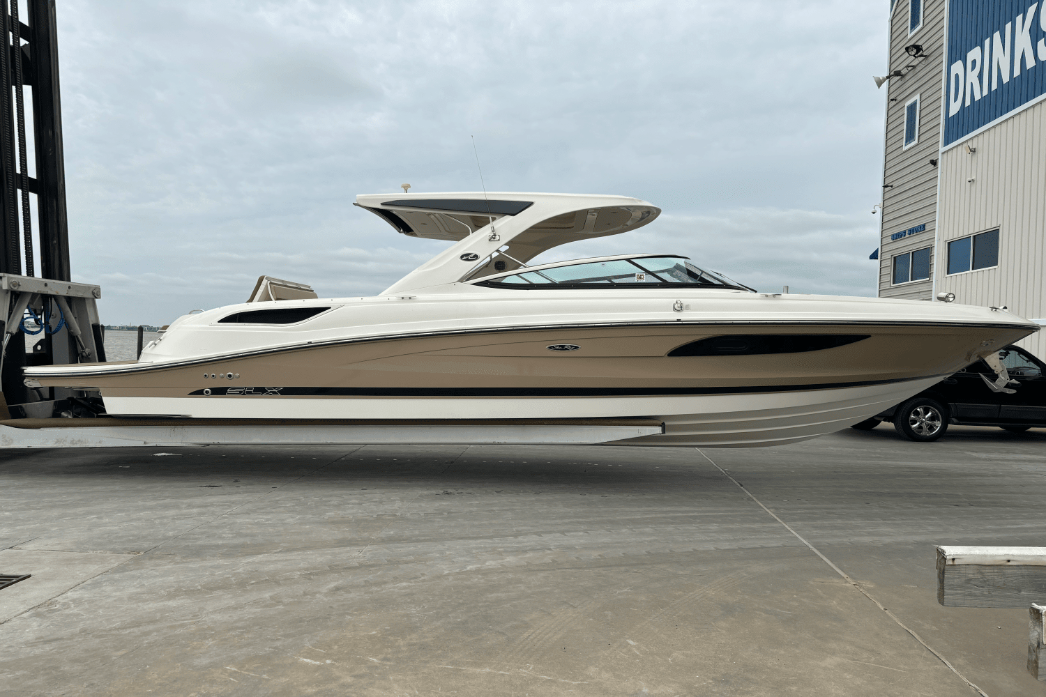 2015 Sea Ray 350 SLX Image Thumbnail #7