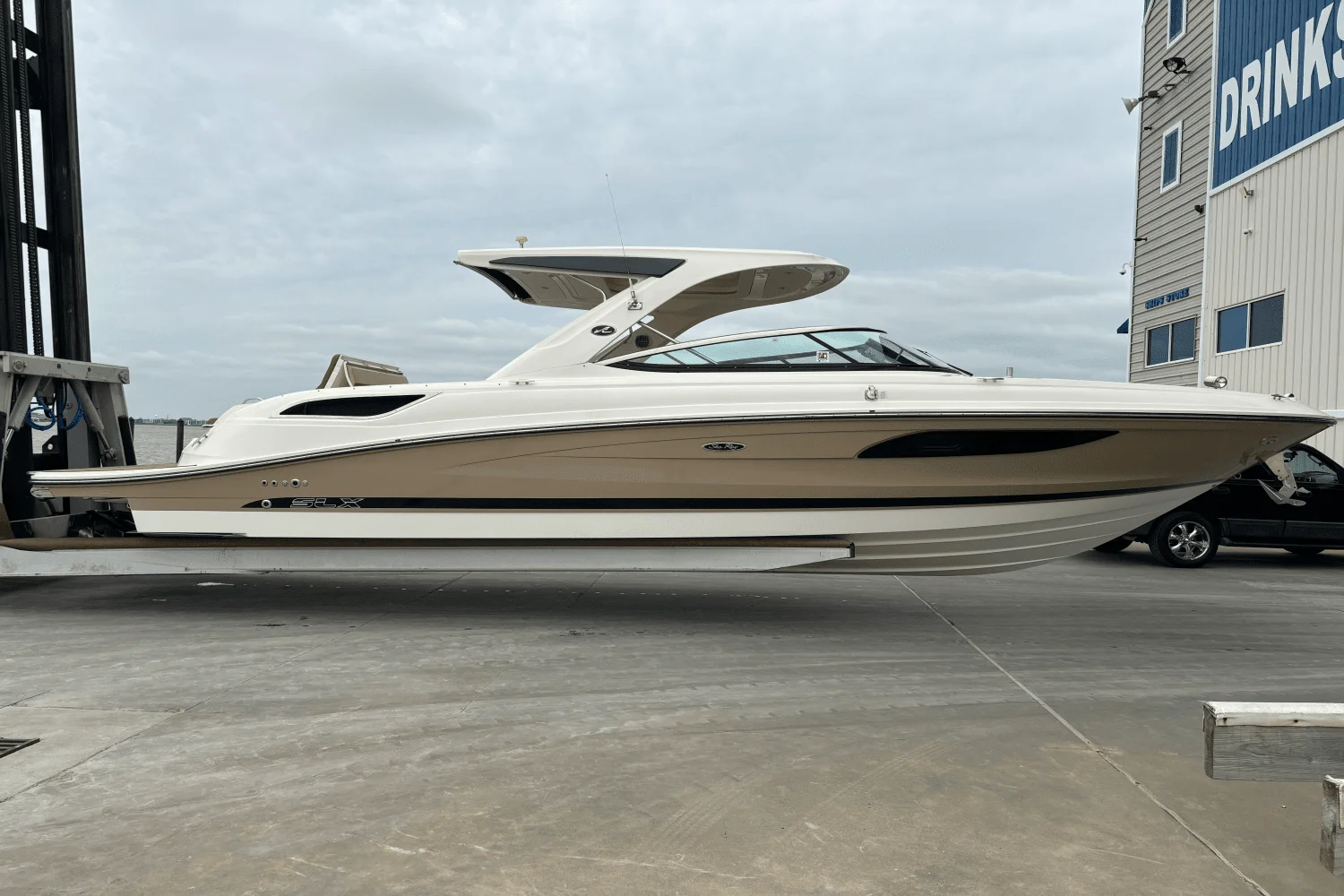 2015 Sea Ray 350 SLX Image Thumbnail #7