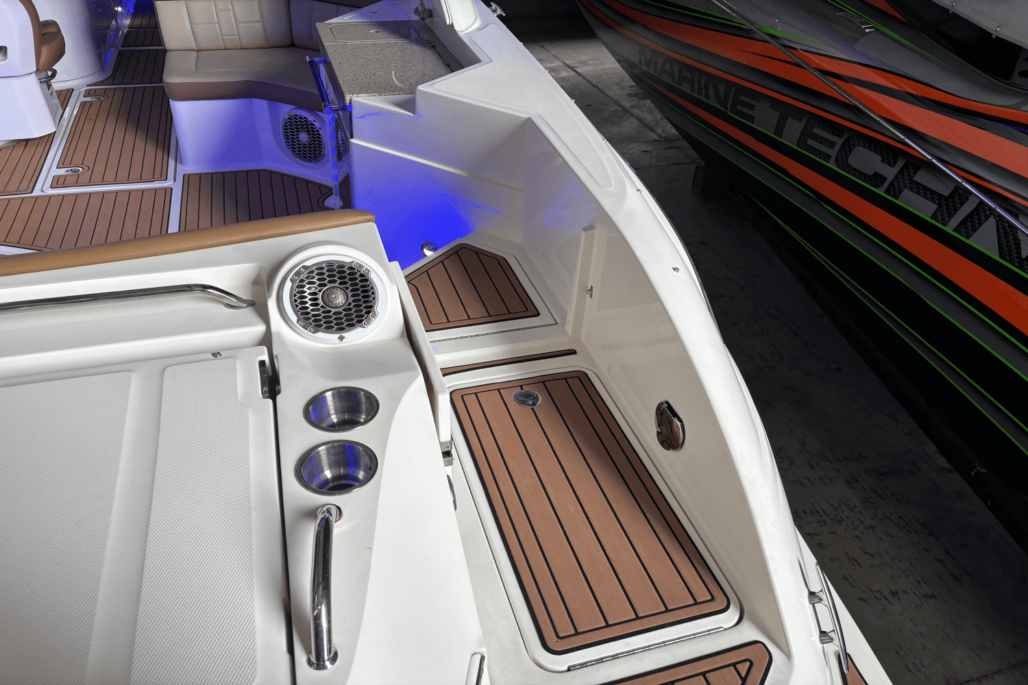 2015 Sea Ray 350 SLX Image Thumbnail #32