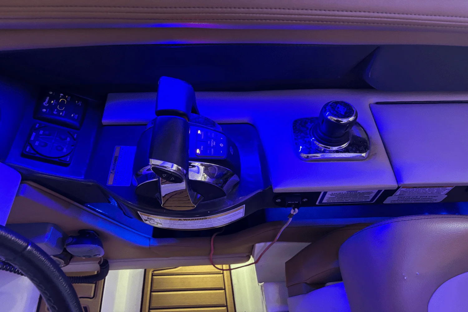 2015 Sea Ray 350 SLX Image Thumbnail #13