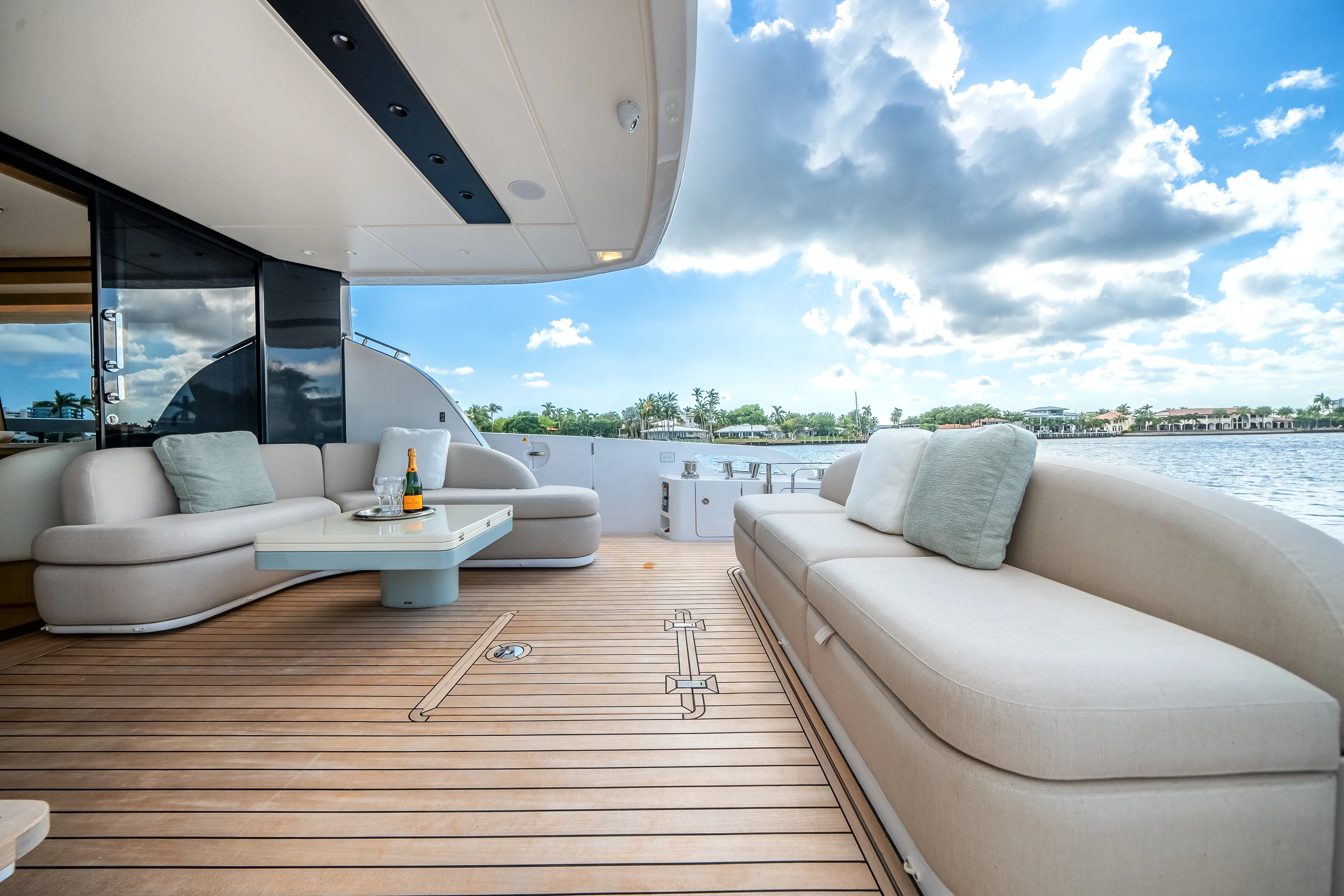 2026 Azimut Fly 62 Image Thumbnail #30