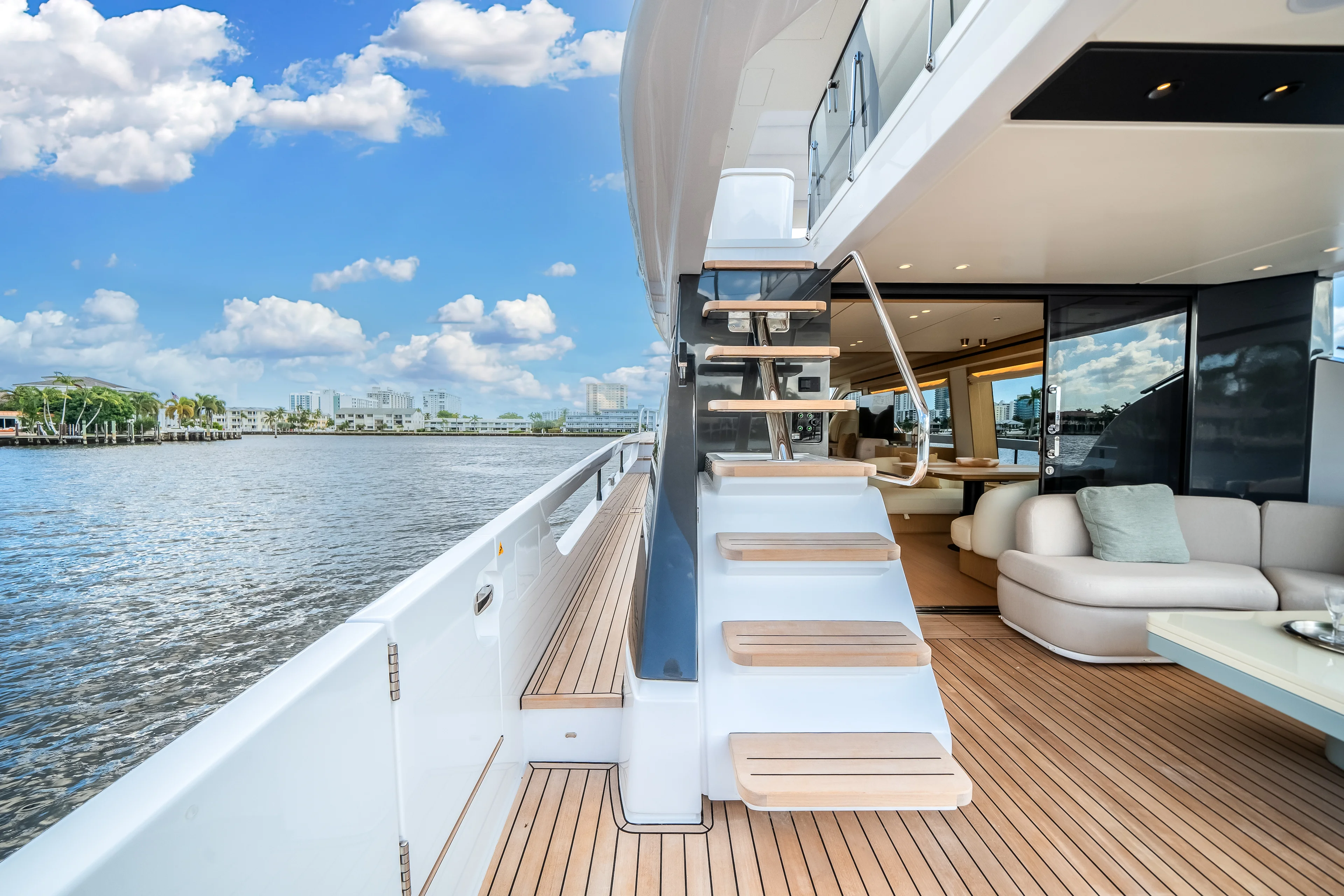 2026 Azimut Fly 62 Image Thumbnail #31