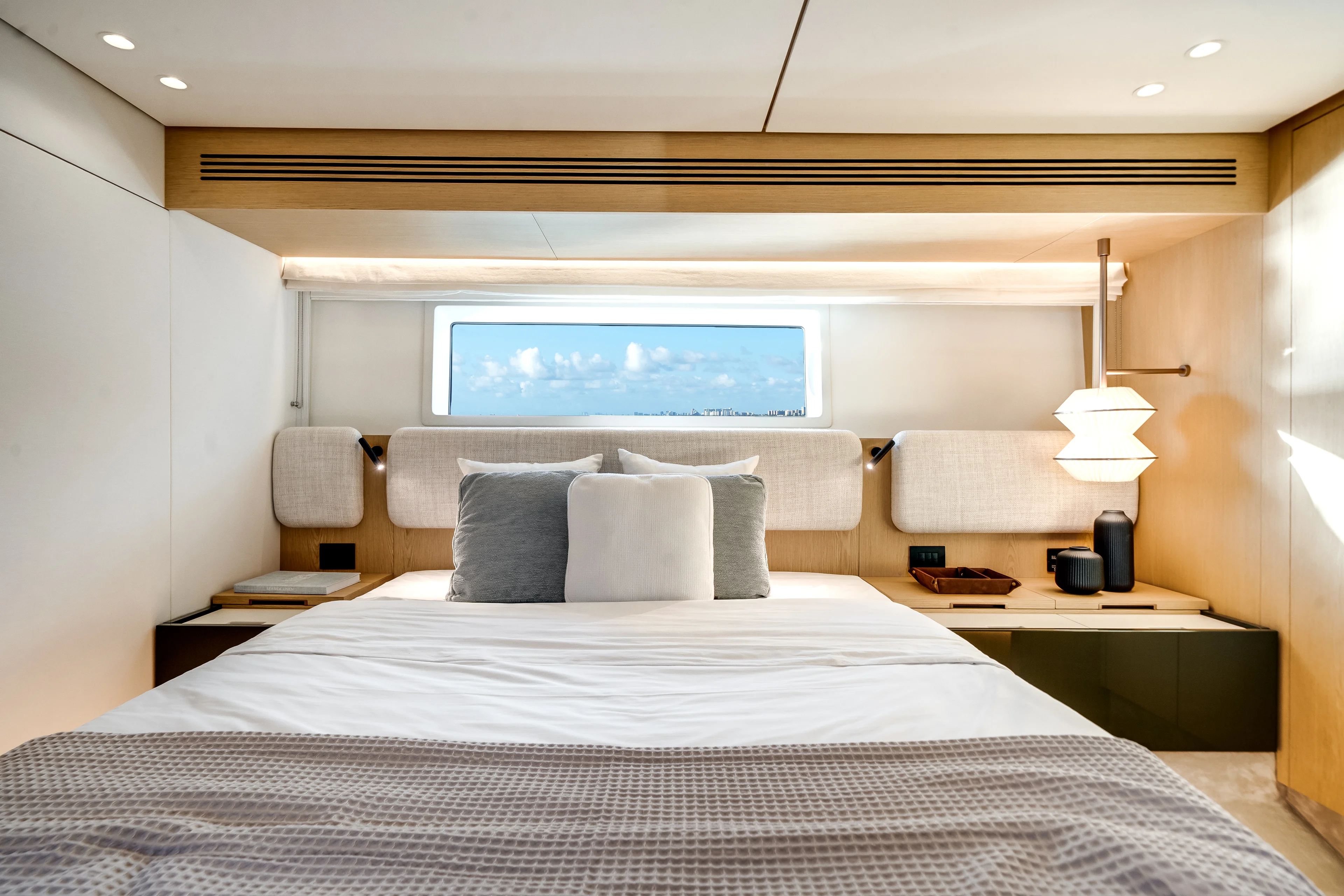 2026 Azimut Fly 62 Image Thumbnail #47