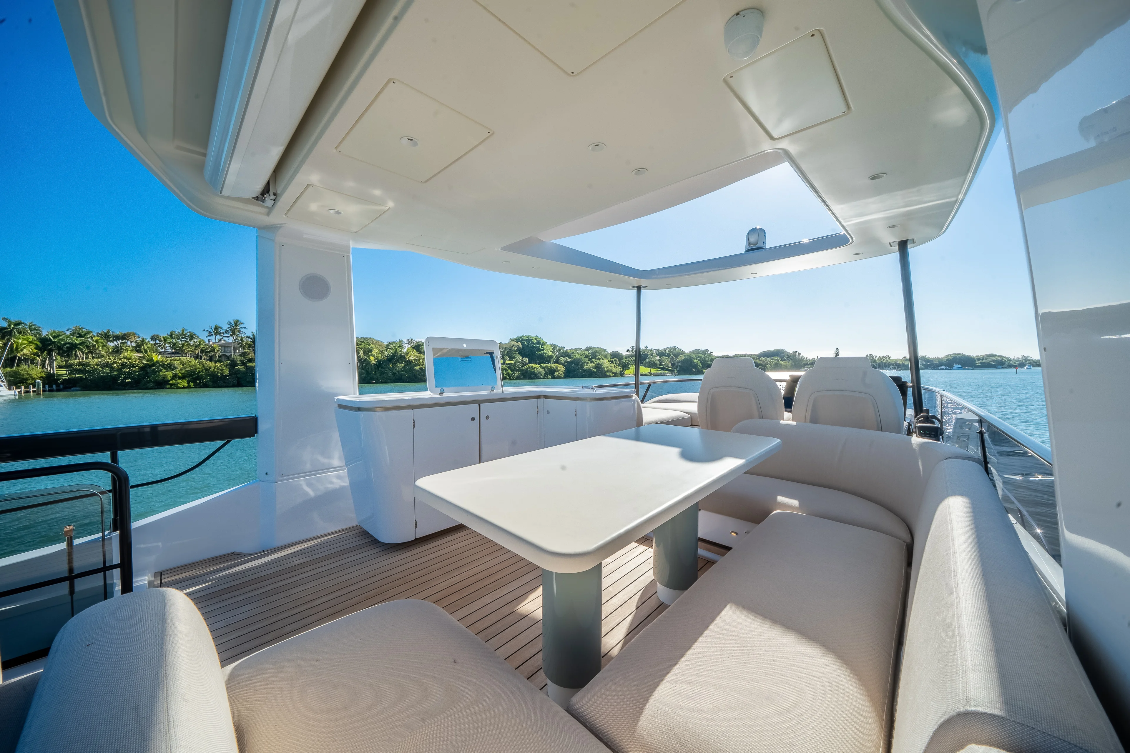 2026 Azimut Fly 62 Image Thumbnail #15