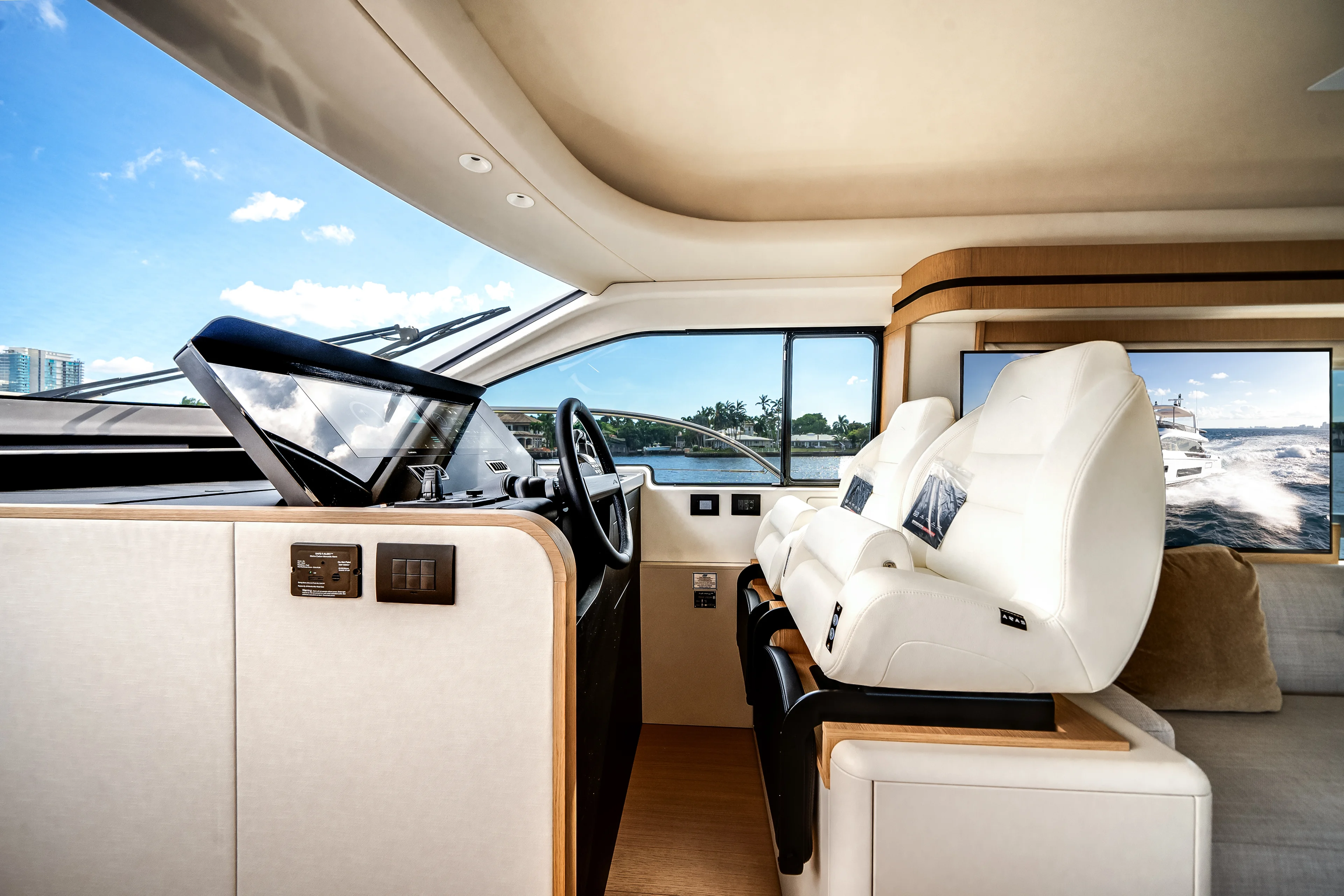 2026 Azimut Fly 62 Image Thumbnail #39