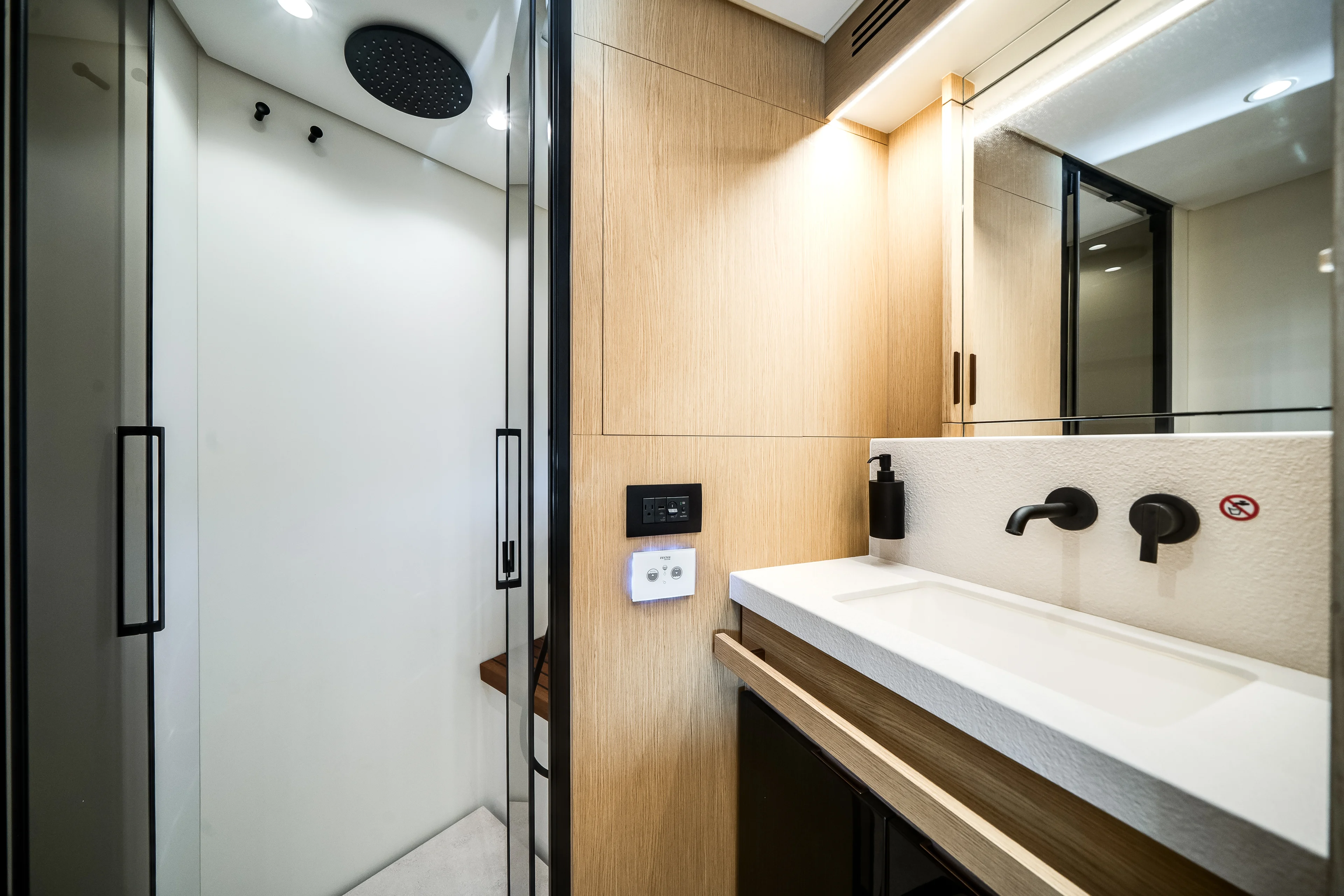 2026 Azimut Fly 62 Image Thumbnail #52