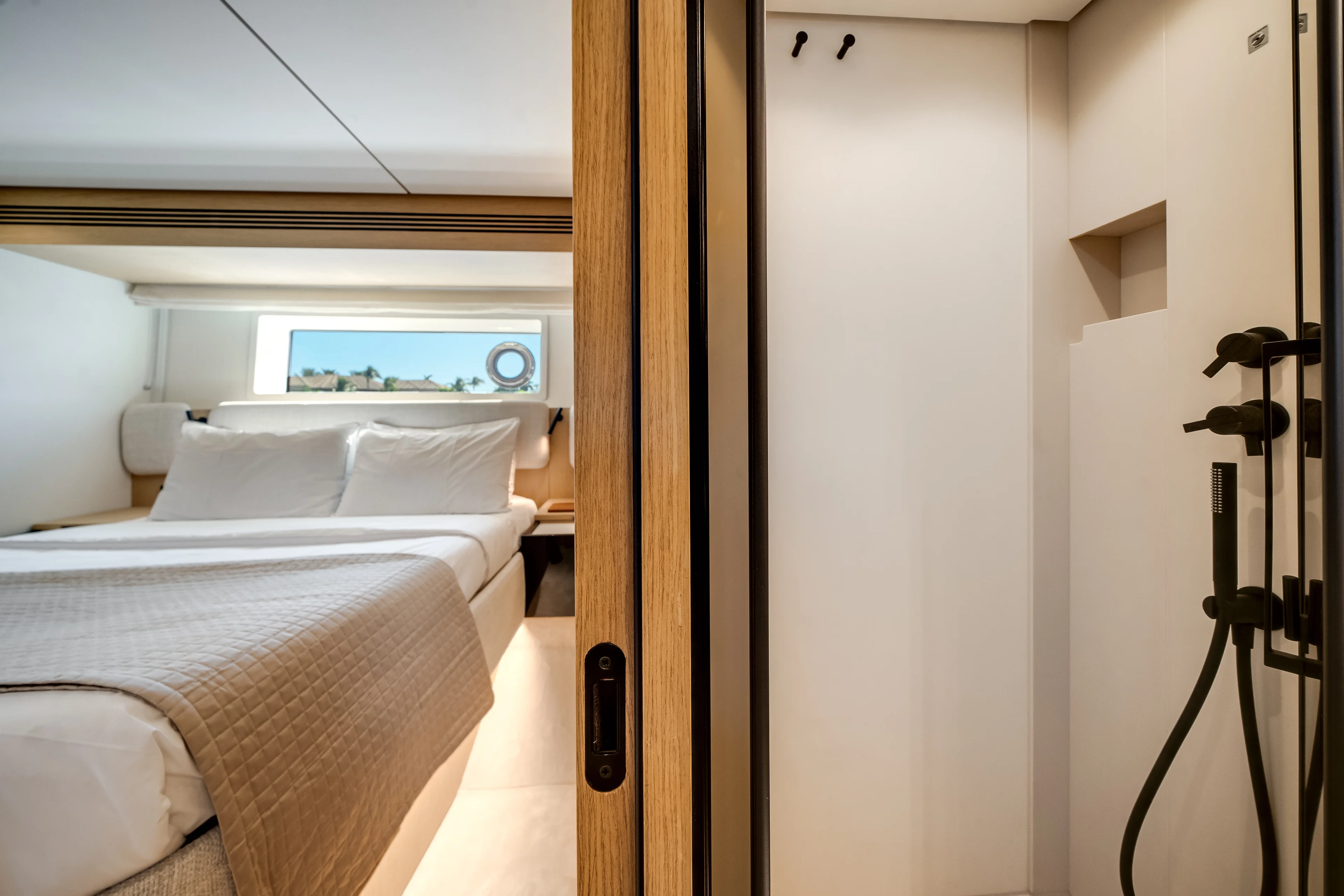 2026 Azimut Fly 62 Image Thumbnail #53