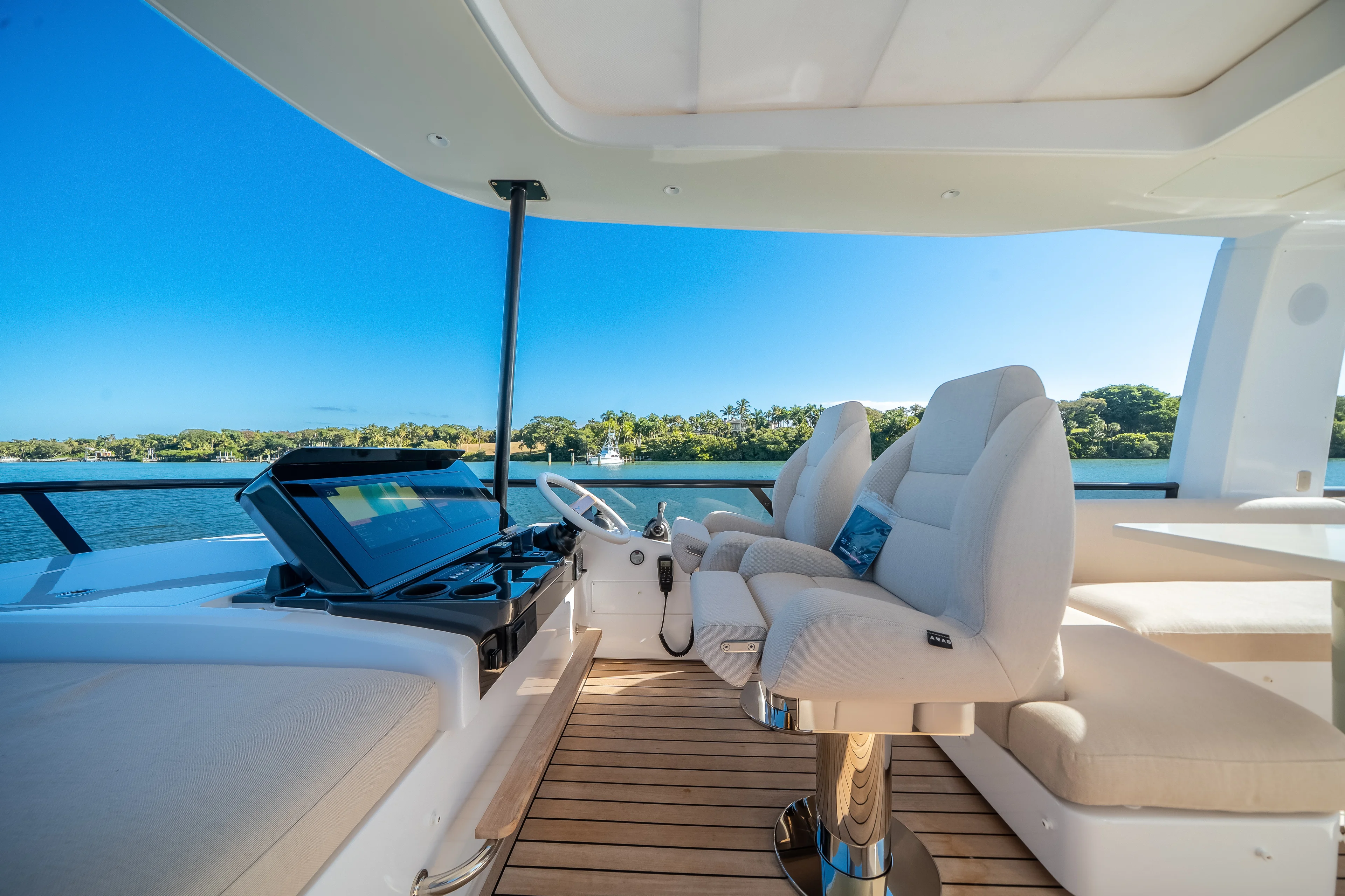 2026 Azimut Fly 62 Image Thumbnail #22