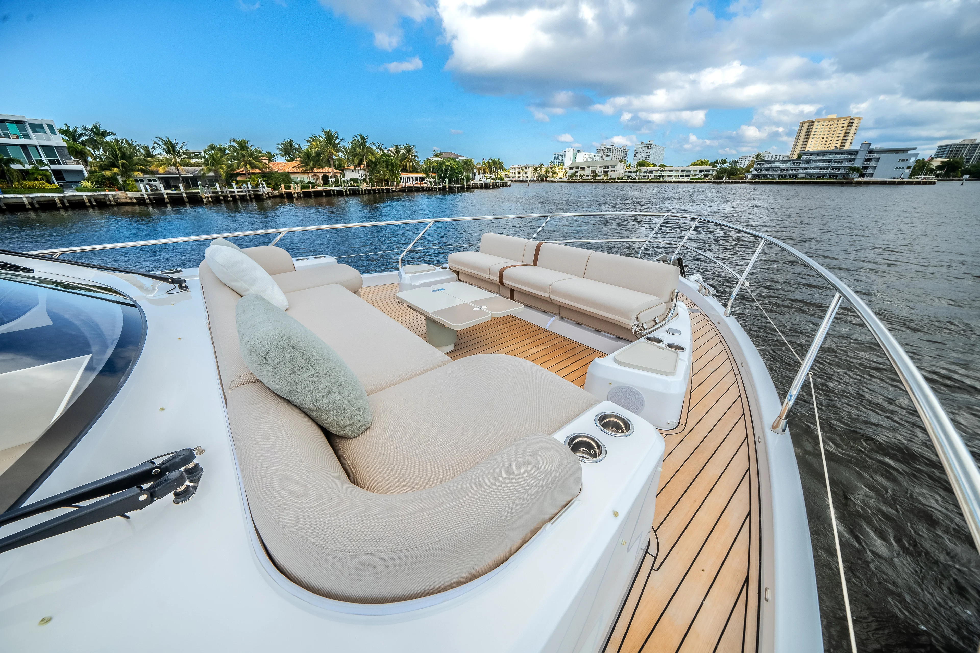 2026 Azimut Fly 62 Image Thumbnail #28