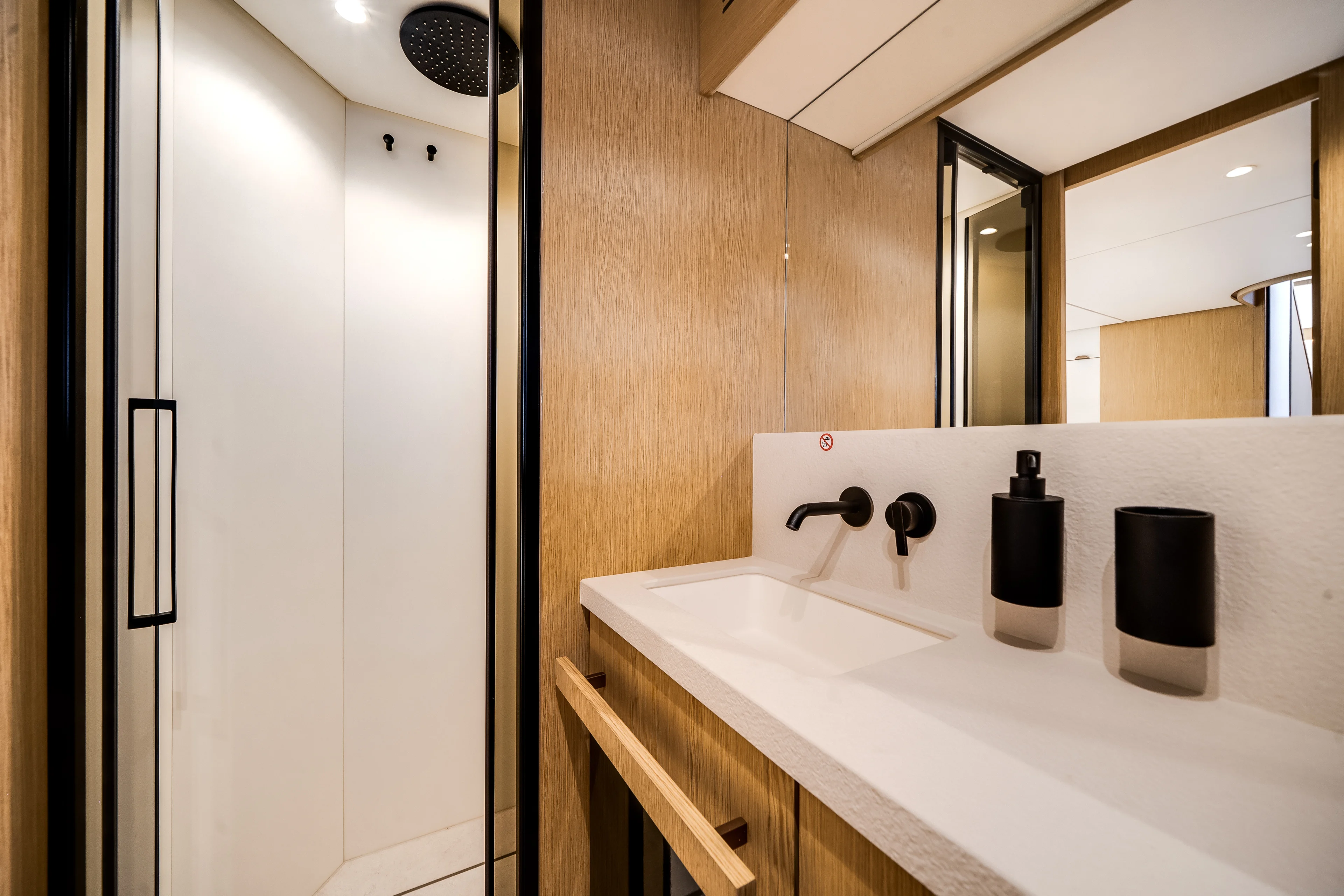 2026 Azimut Fly 62 Image Thumbnail #42