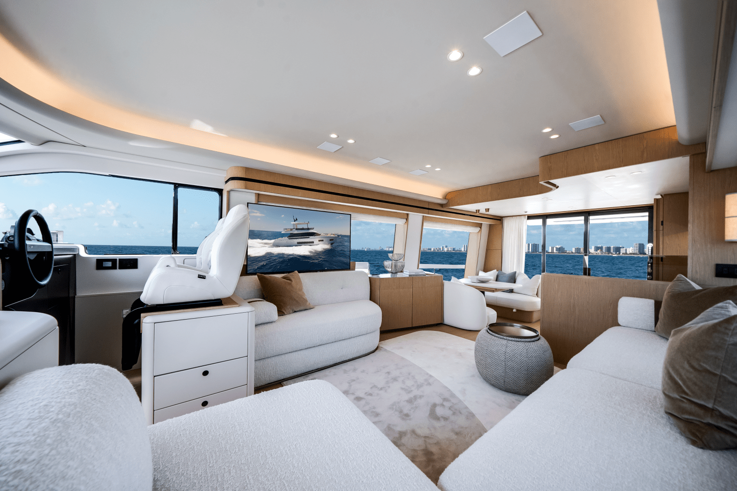 2025 Azimut
                                                             Fly 62 Image Thumbnail #27