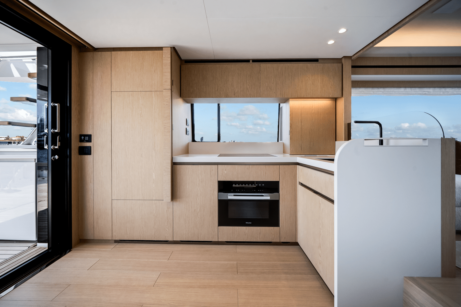 2025 Azimut
                                                             Fly 62 Image Thumbnail #19
