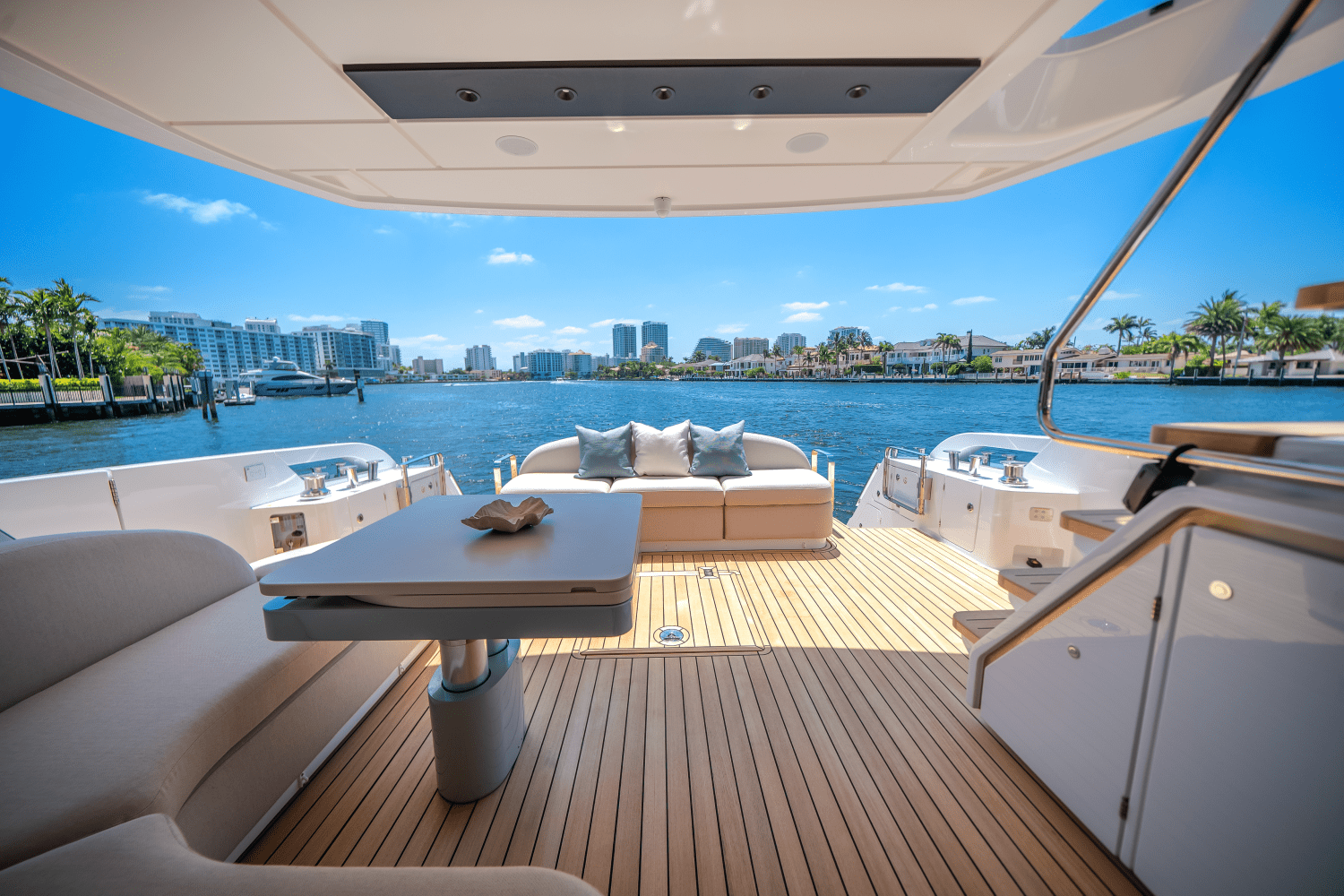 2025 Azimut
                                                             Fly 62 Image Thumbnail #15