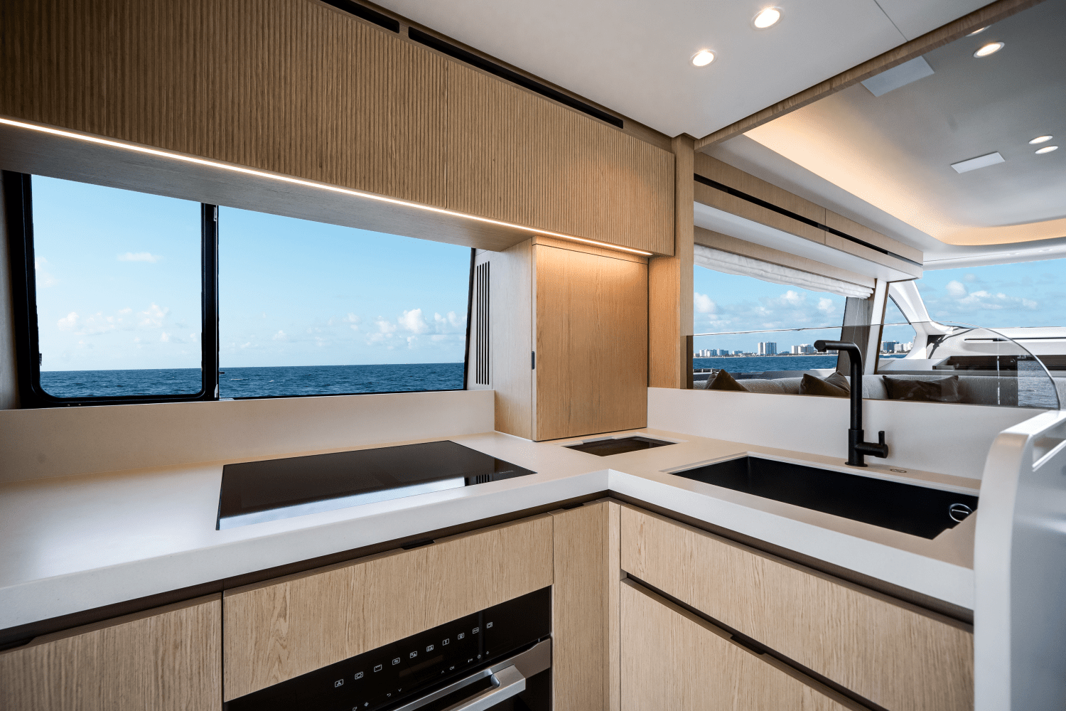2025 Azimut
                                                             Fly 62 Image Thumbnail #21