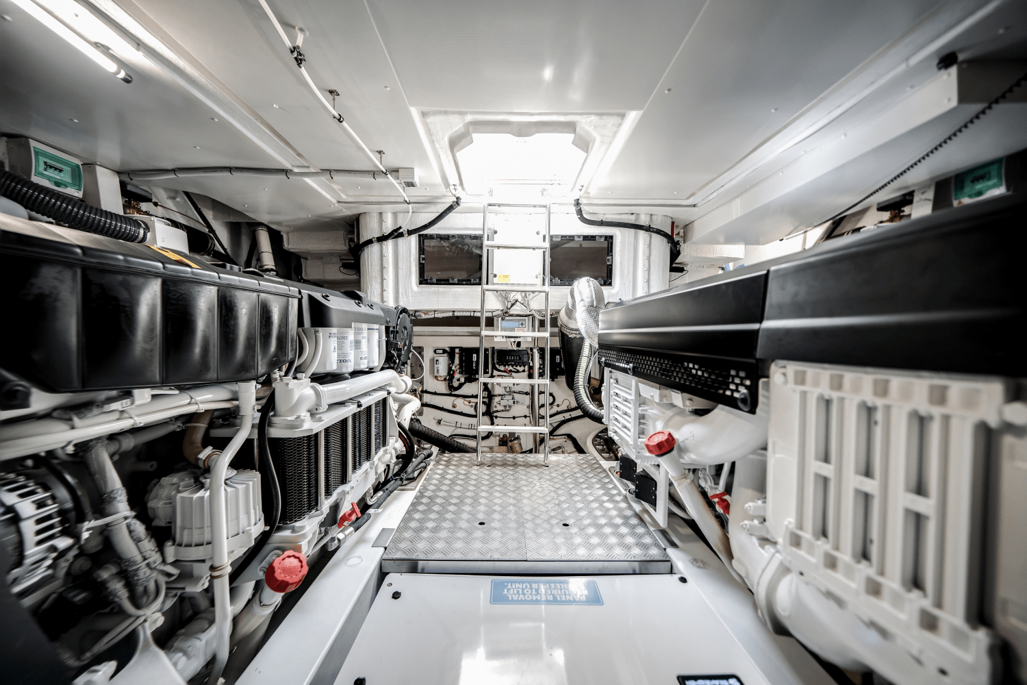 2025 Azimut
                                                             Fly 62 Image Thumbnail #82