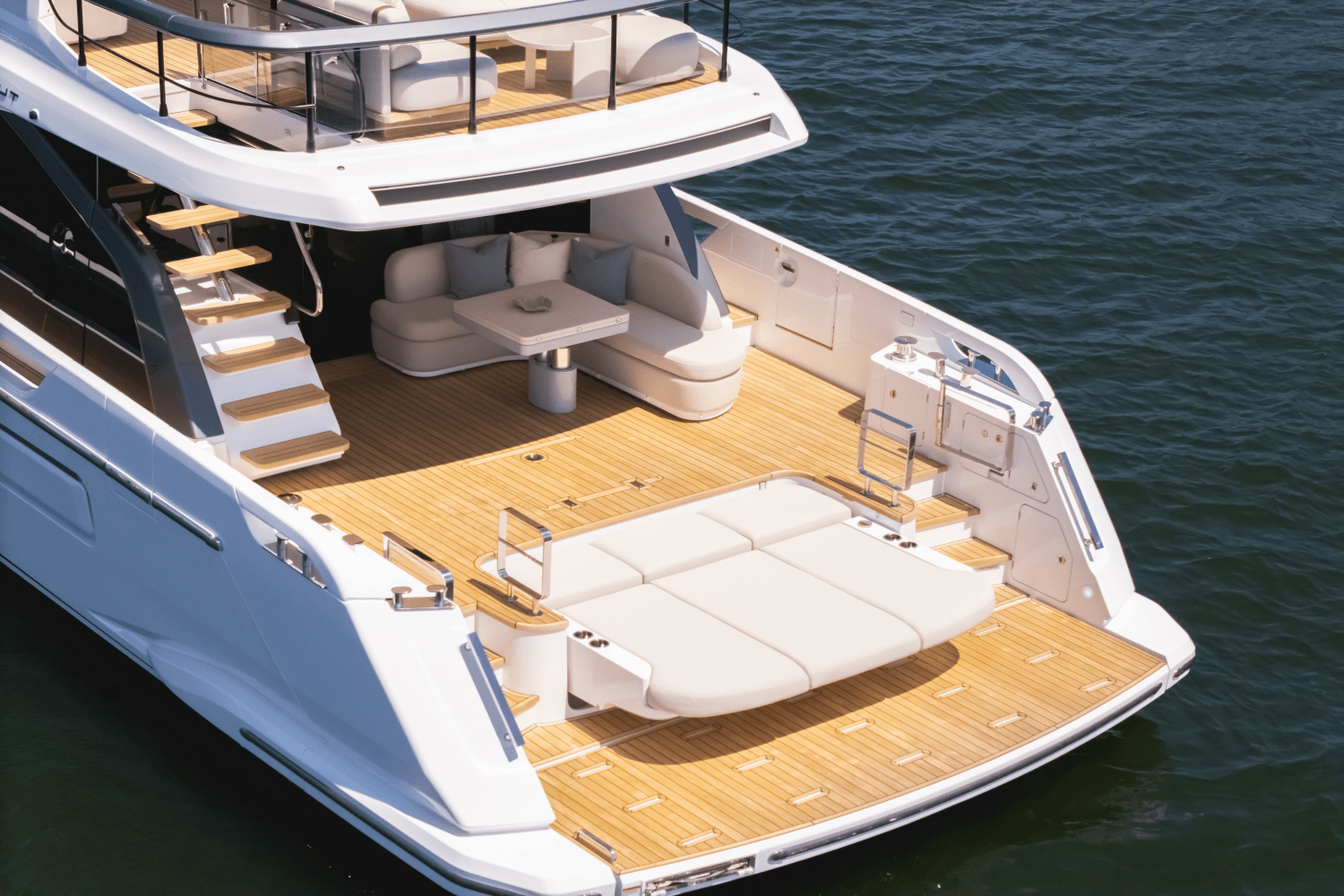 2025 Azimut
                                                             Fly 62 Image Thumbnail #95