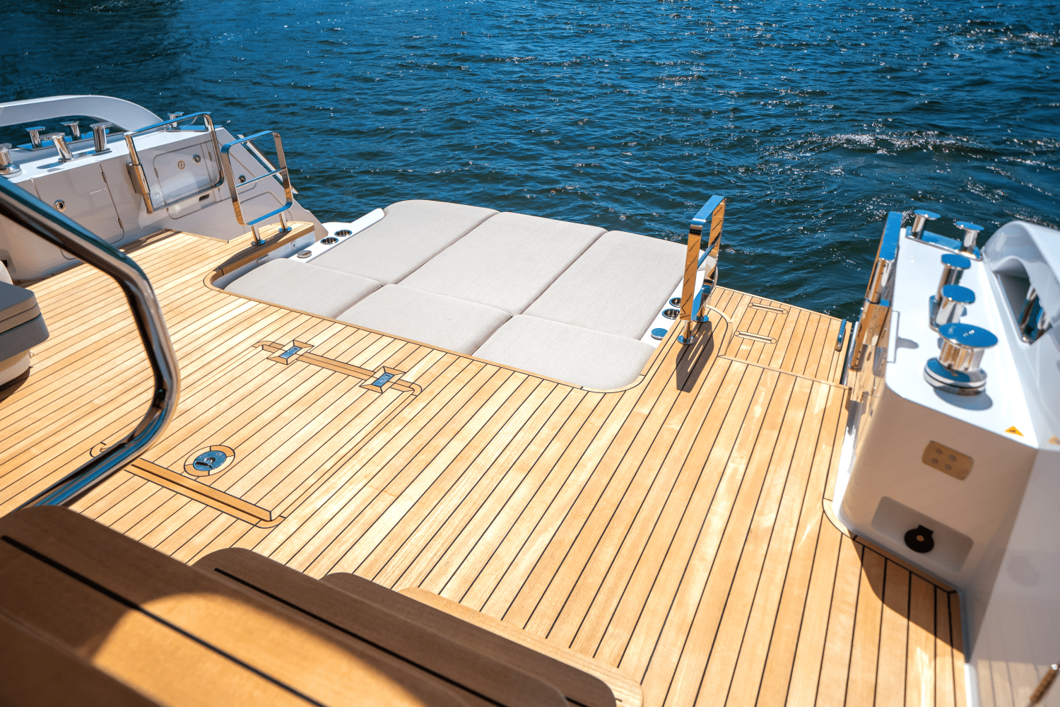 2025 Azimut
                                                             Fly 62 Image Thumbnail #93
