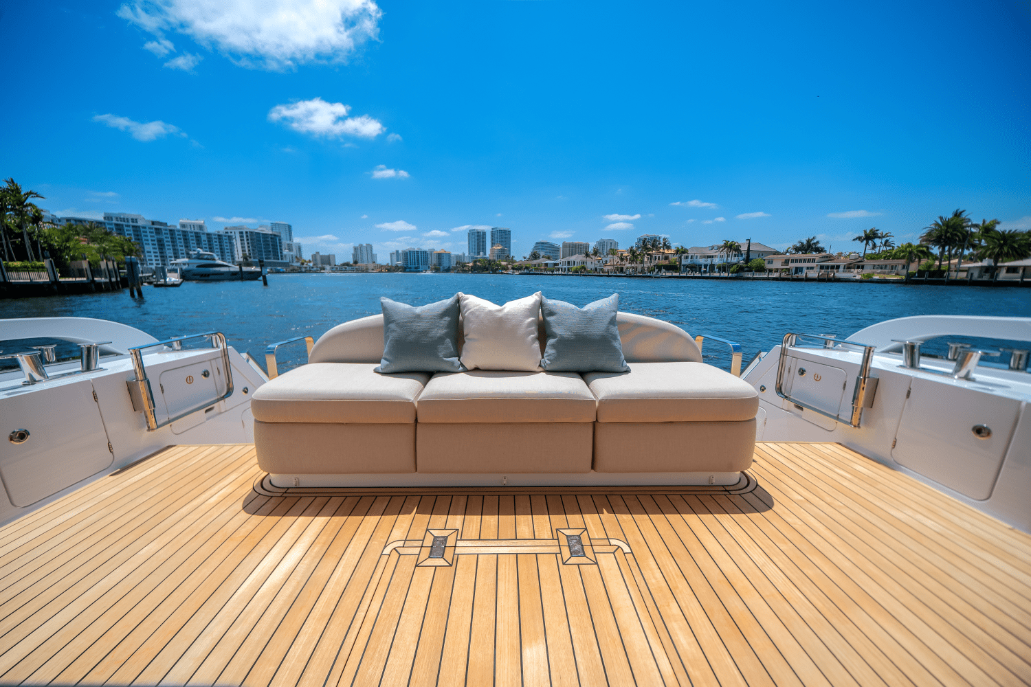 2025 Azimut
                                                             Fly 62 Image Thumbnail #12