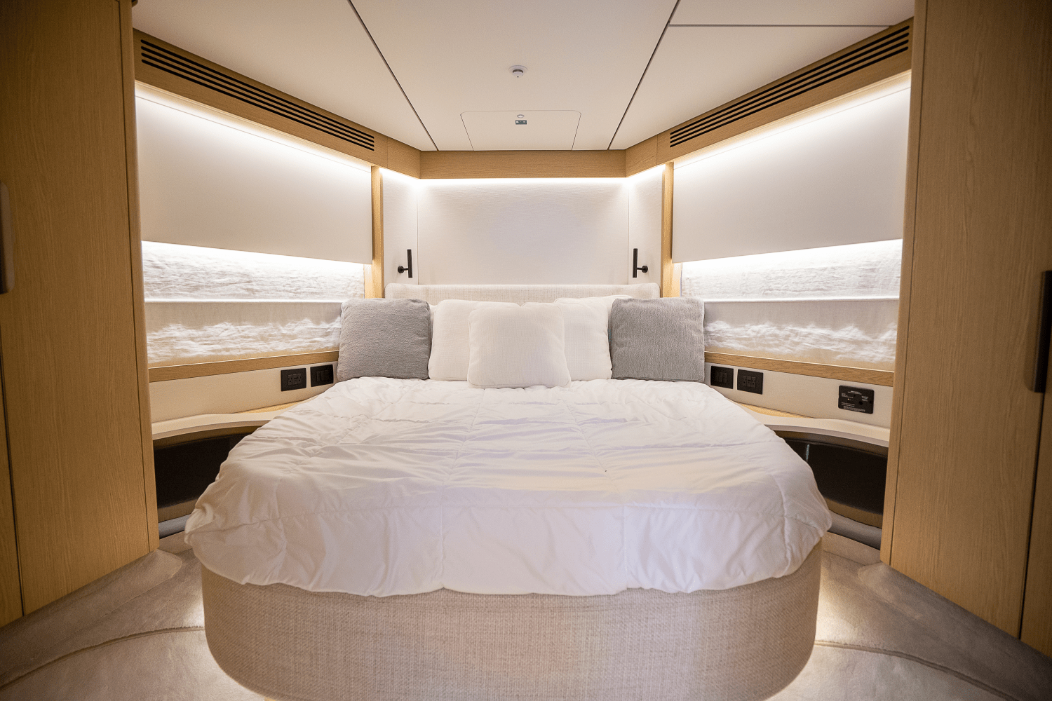 2026 Azimut Fly 62 Image Thumbnail #65