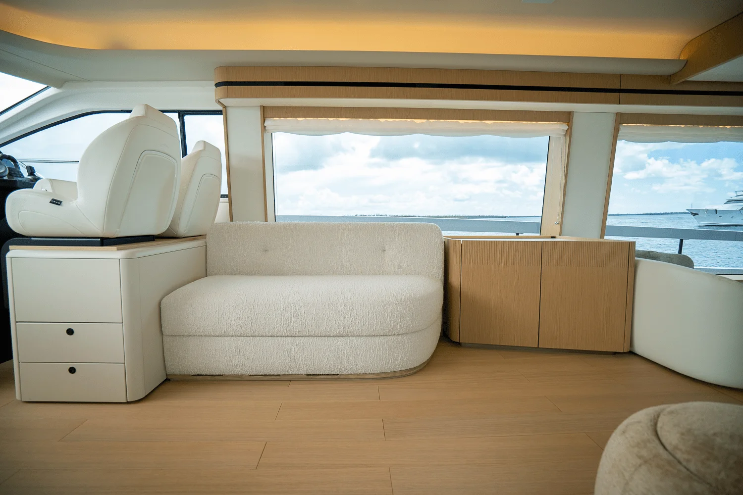 2026 Azimut Fly 62 Image Thumbnail #31