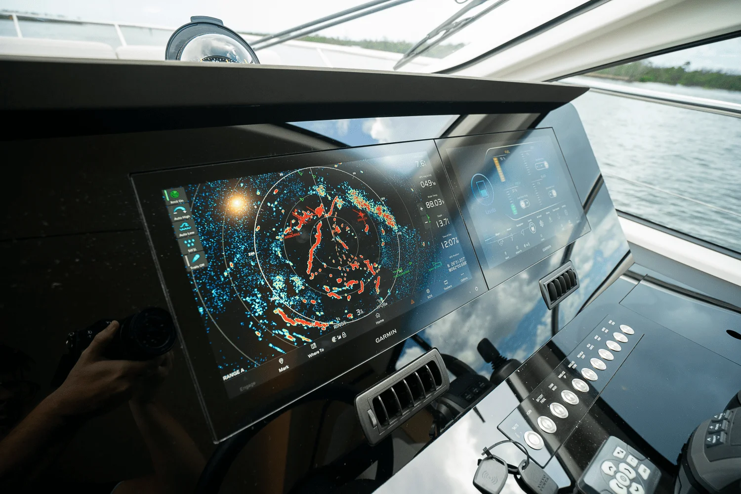 2026 Azimut Fly 62 Image Thumbnail #37