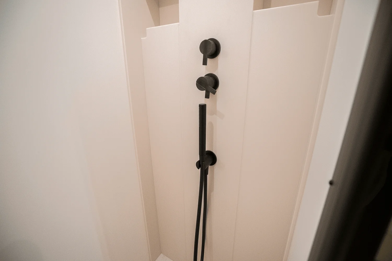 2026 Azimut Fly 62 Image Thumbnail #87