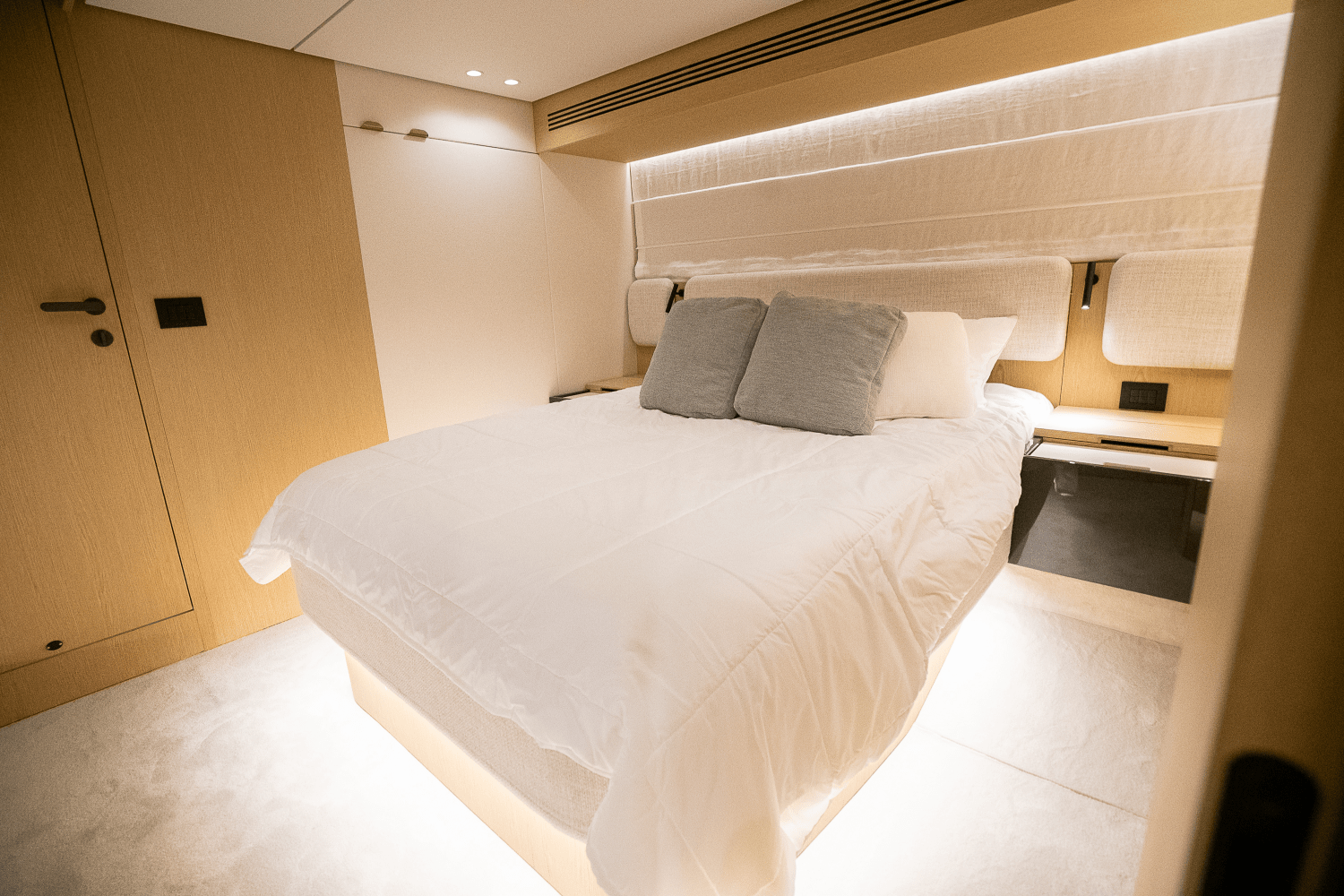 2026 Azimut Fly 62 Image Thumbnail #91