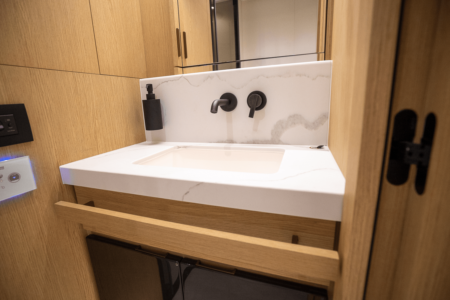 2026 Azimut Fly 62 Image Thumbnail #61