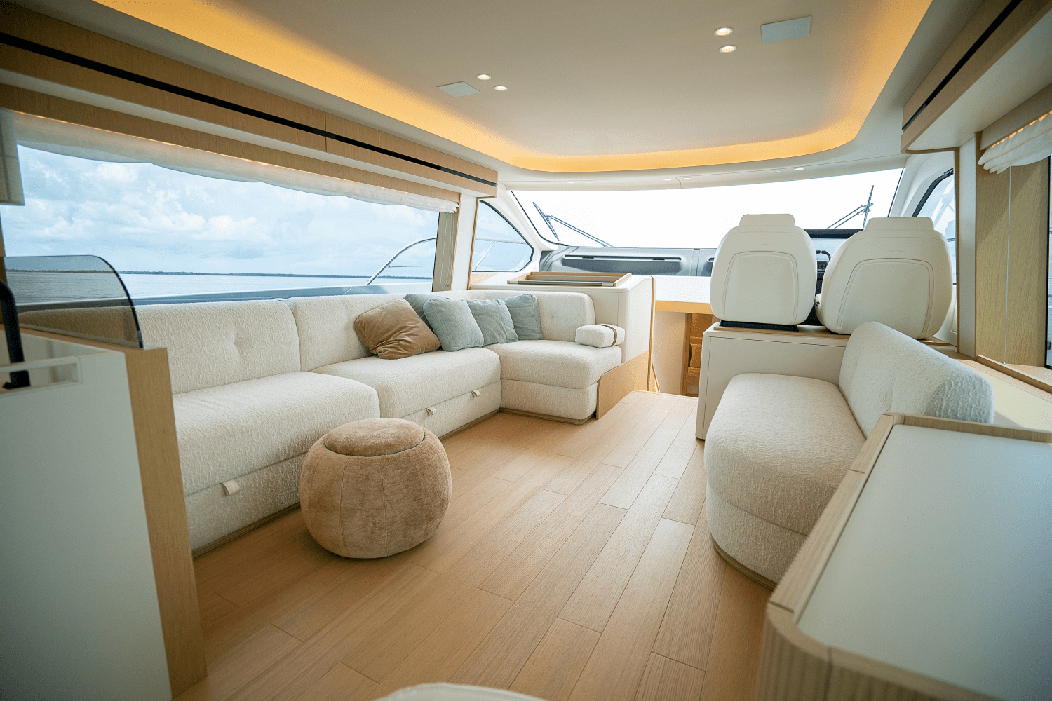 2026 Azimut Fly 62 Image Thumbnail #25