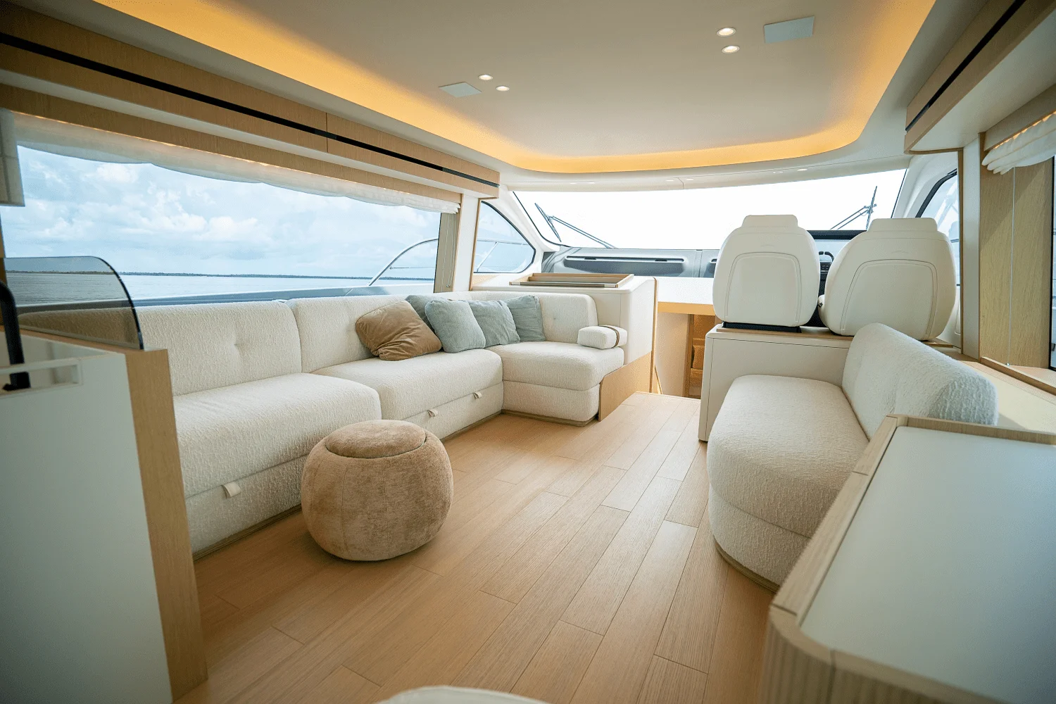 2026 Azimut Fly 62 Image Thumbnail #25