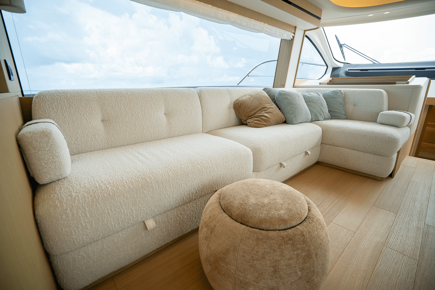 2026 Azimut Fly 62 Image Thumbnail #28