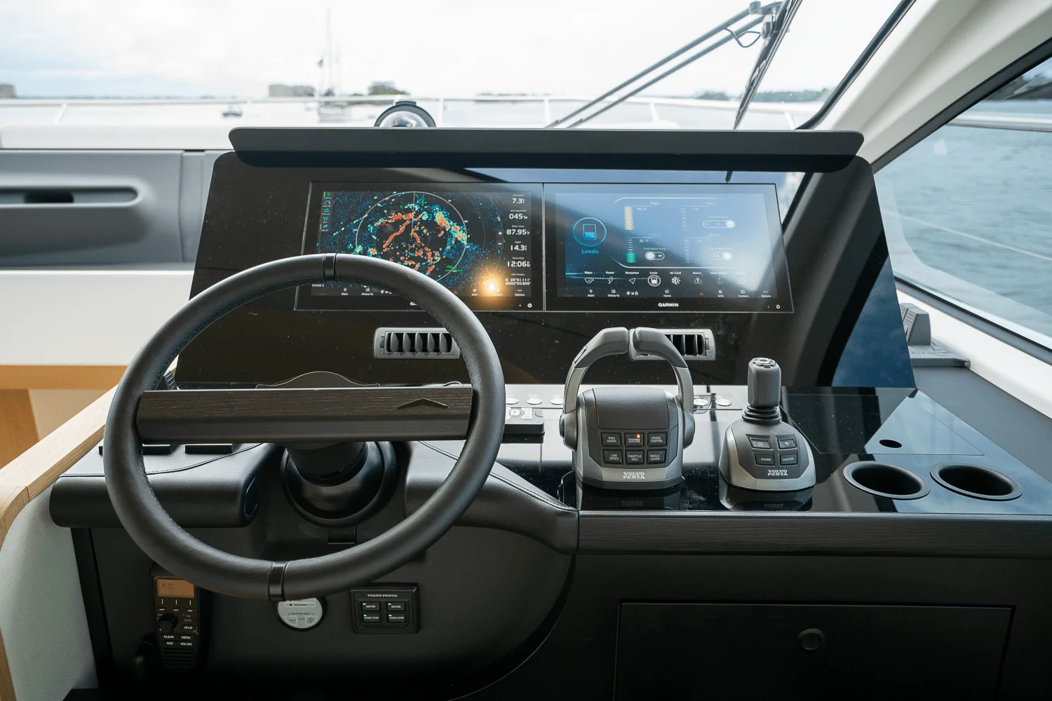 2026 Azimut Fly 62 Image Thumbnail #35