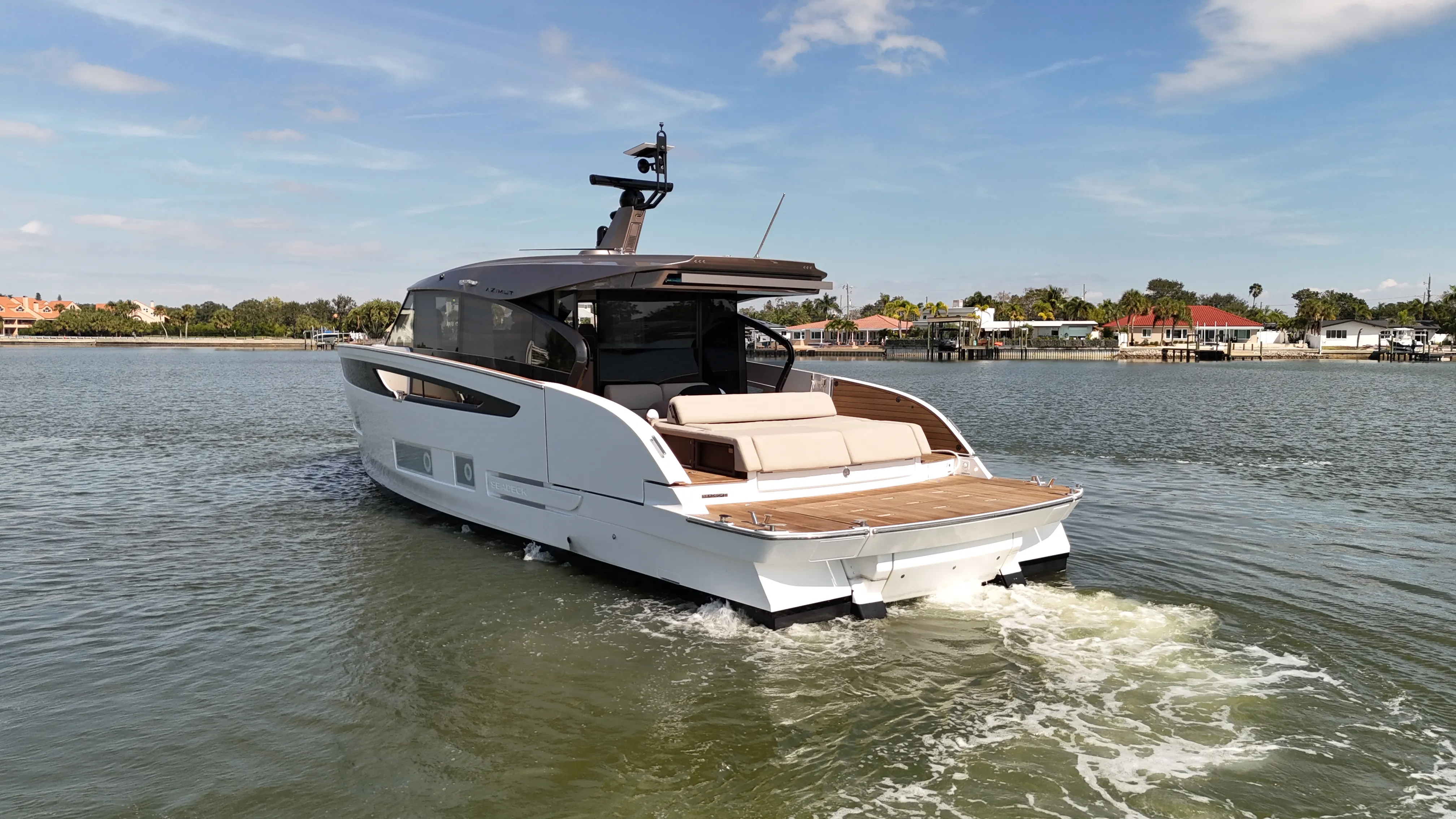 2026 Azimut Seadeck 6 Image Thumbnail #8