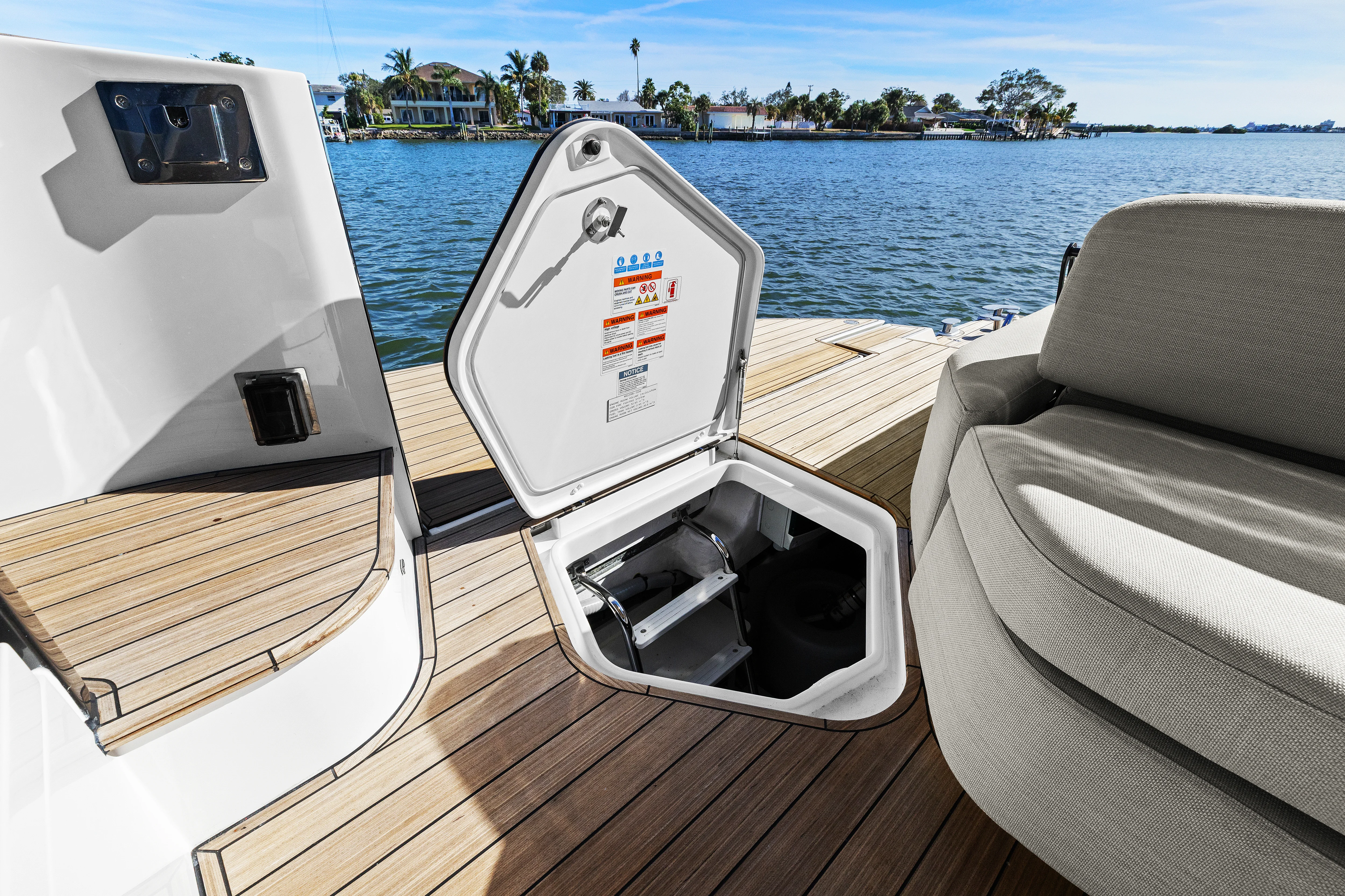 2026 Azimut Seadeck 6 Image Thumbnail #42