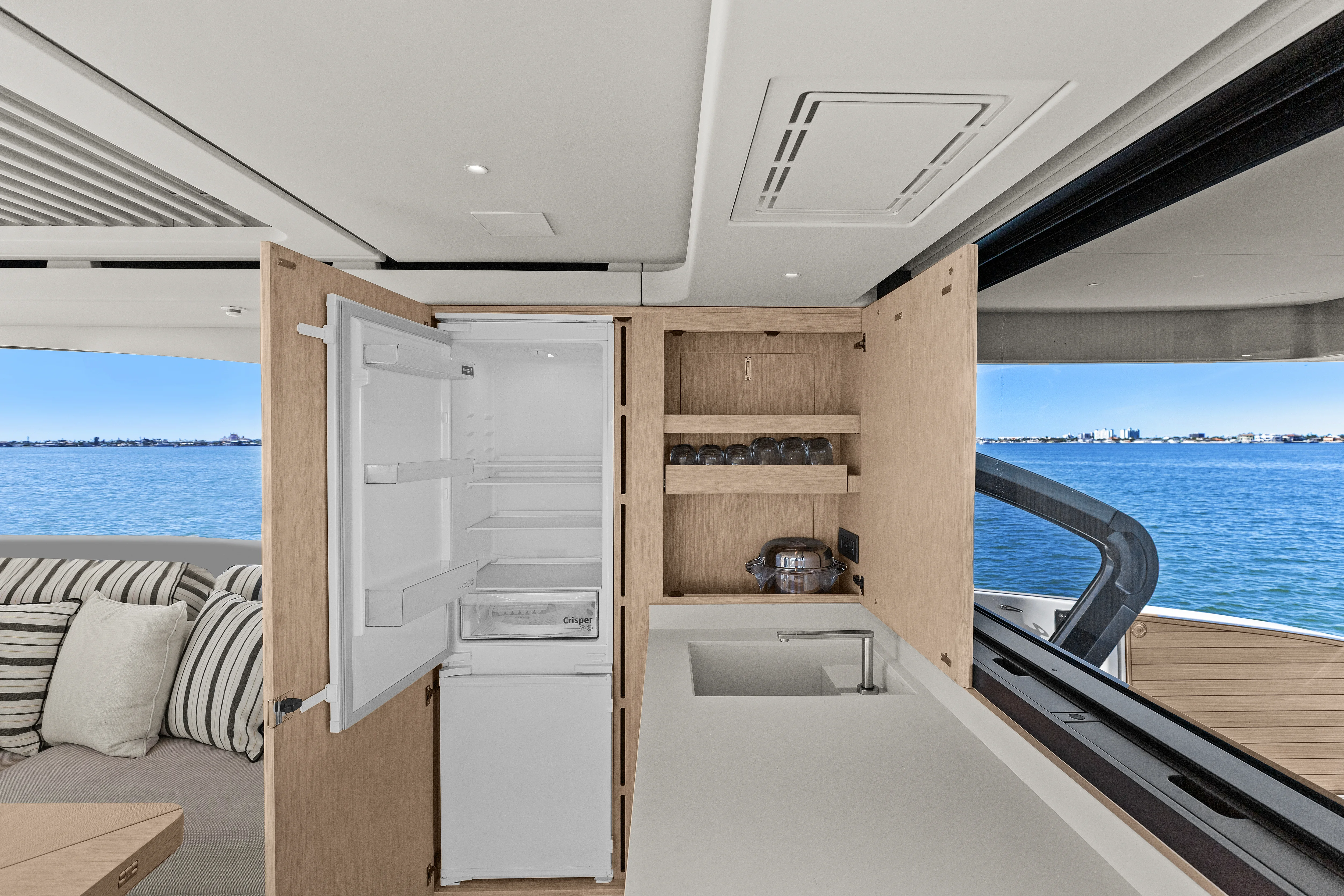 2026 Azimut Seadeck 6 Image Thumbnail #44